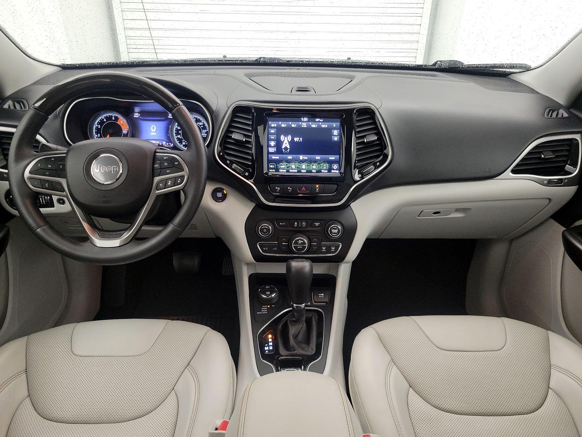 Thumbnail: 2019 Jeep Cherokee - 9