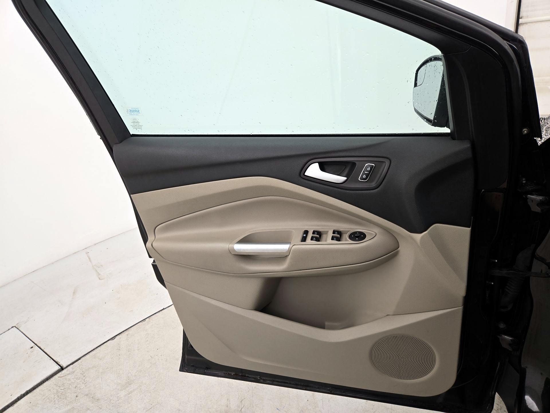 Thumbnail: 2013 Ford Escape - 12