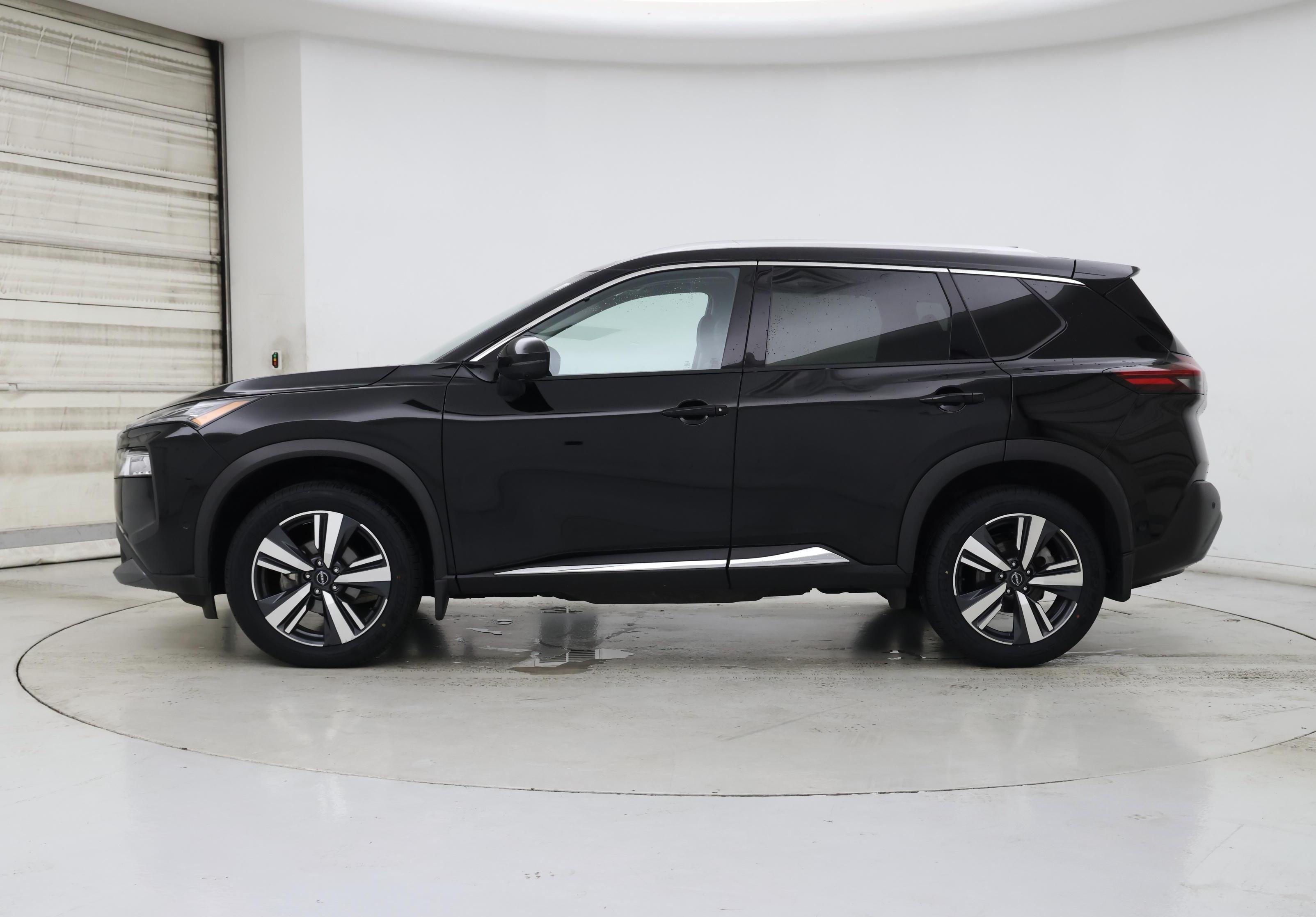 Thumbnail: 2023 Nissan Rogue - 3