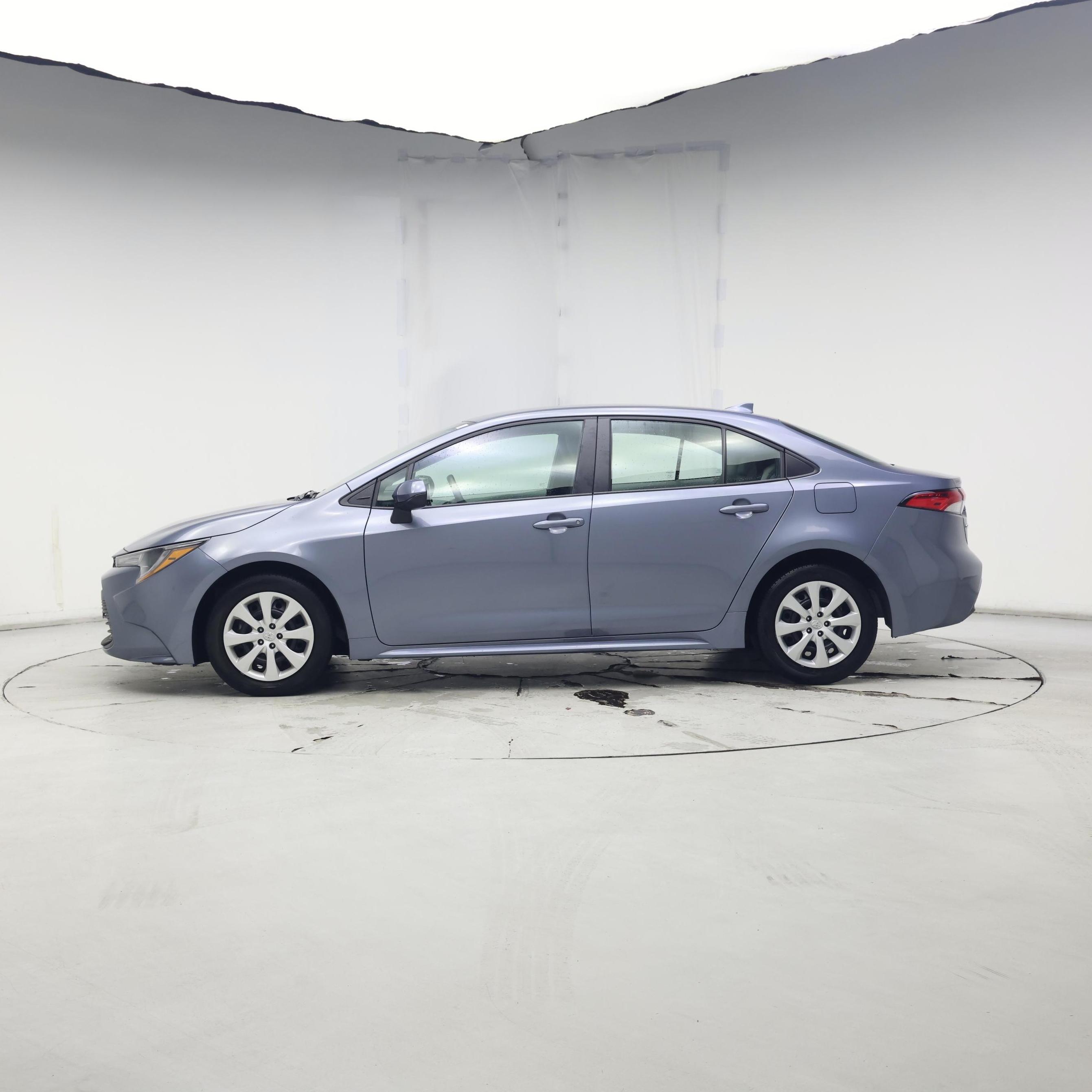 Thumbnail: 2024 Toyota Corolla - 3