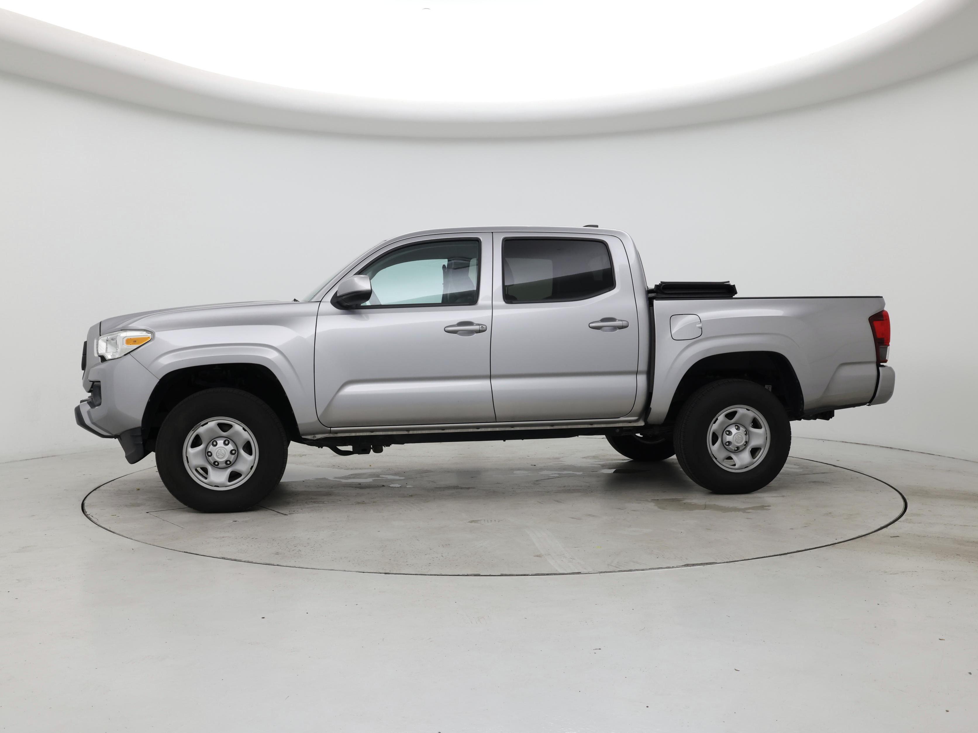 Thumbnail: 2021 Toyota Tacoma - 3