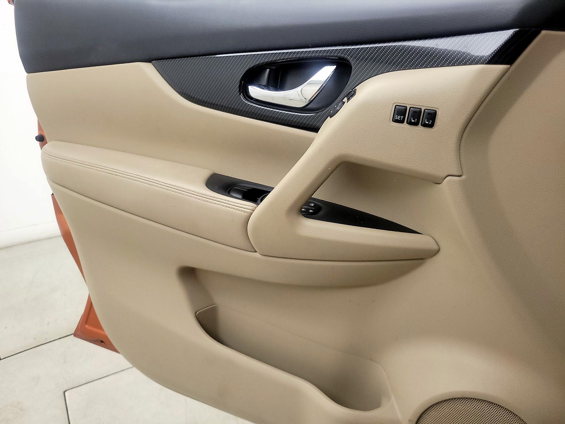 Thumbnail: 2019 Nissan Rogue - 12
