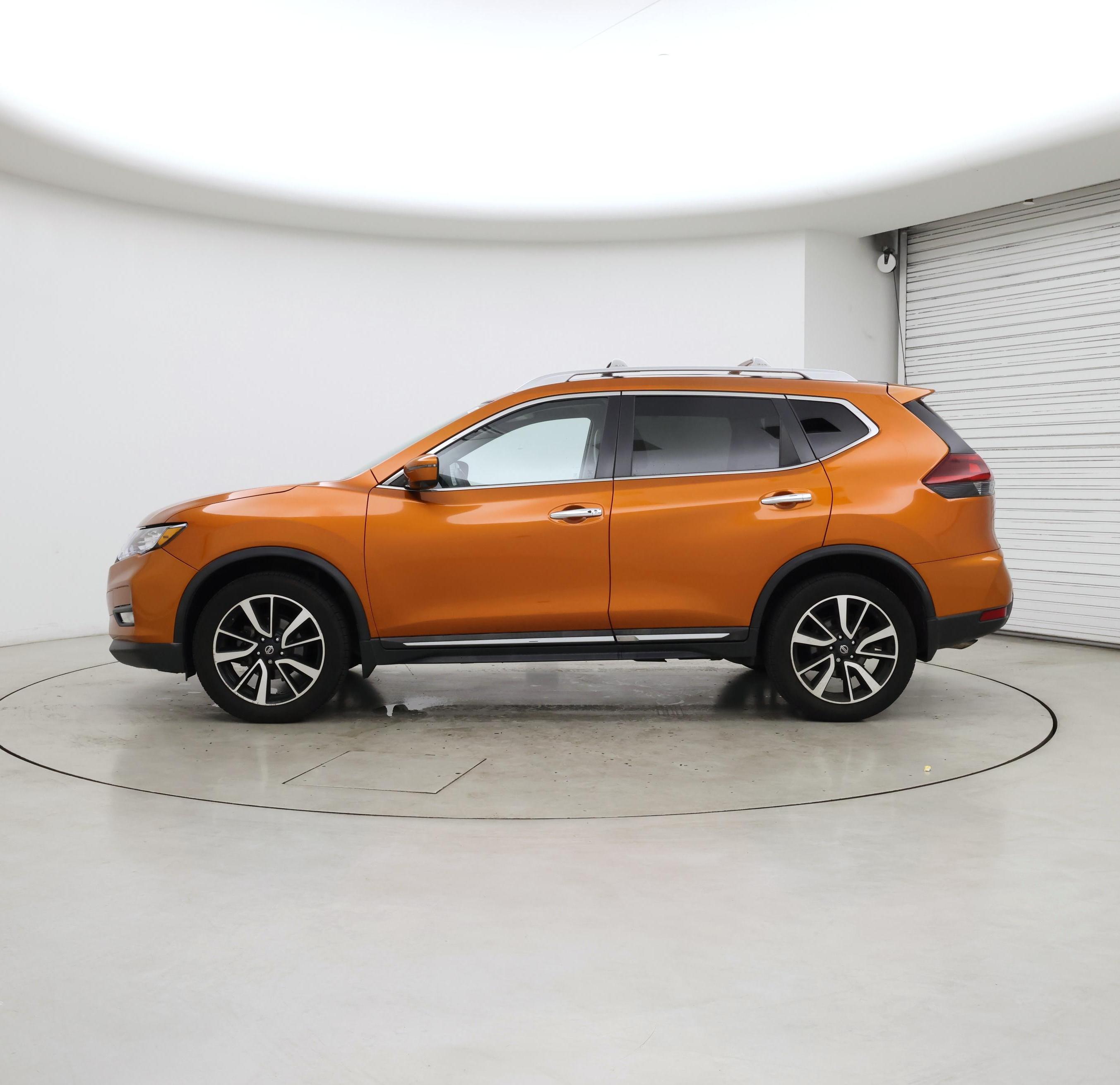 Thumbnail: 2019 Nissan Rogue - 3