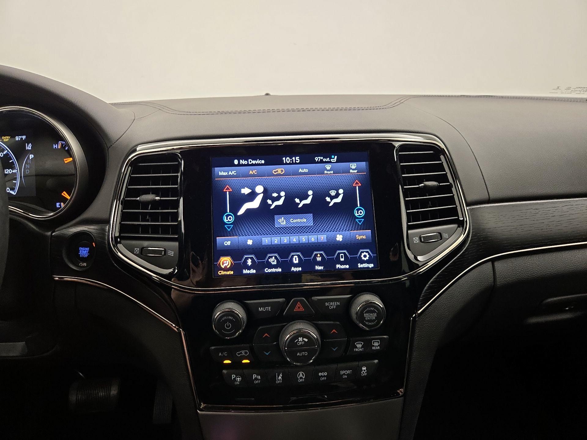 Thumbnail: 2020 Jeep Grand Cherokee - 17
