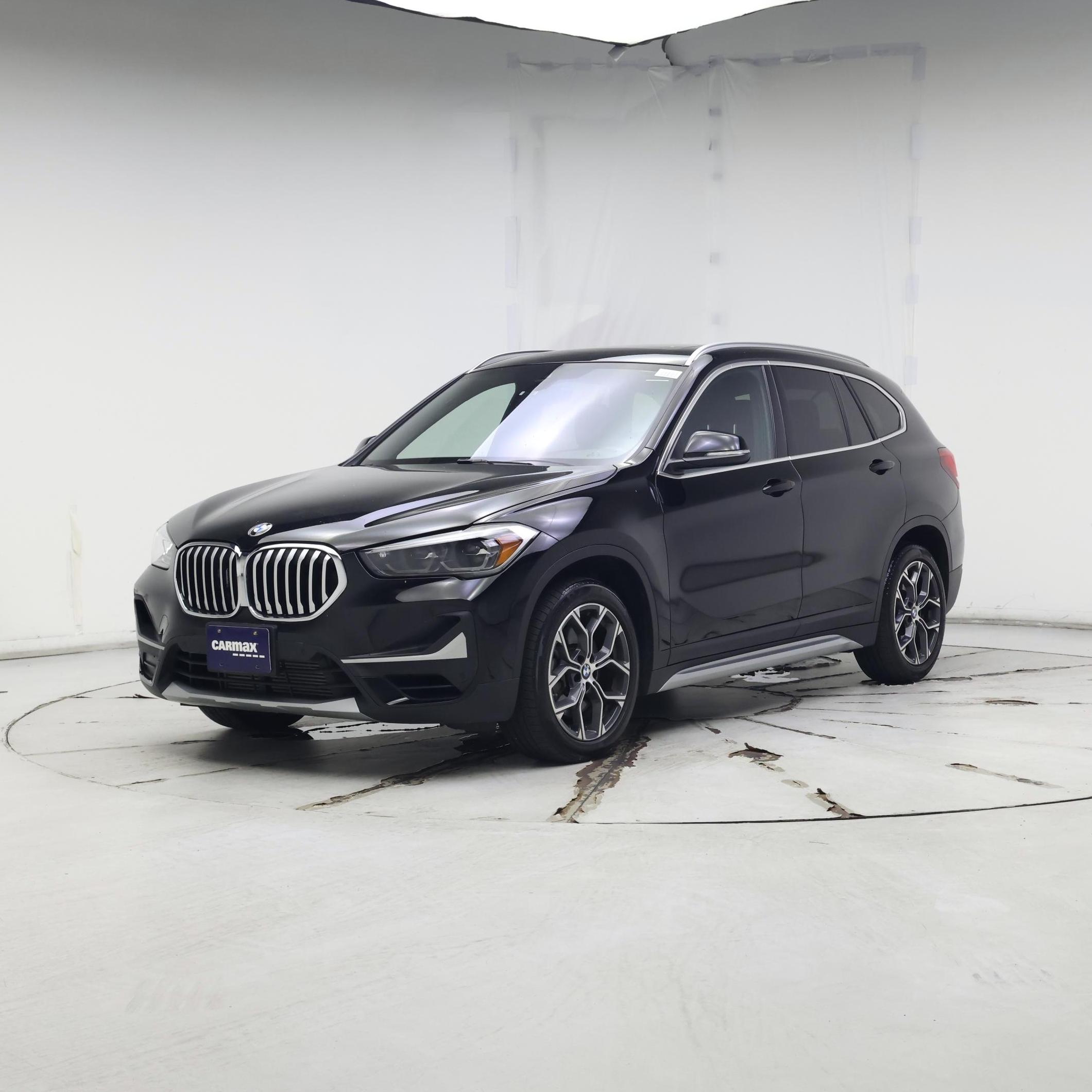 Thumbnail: 2021 BMW X1 - 4