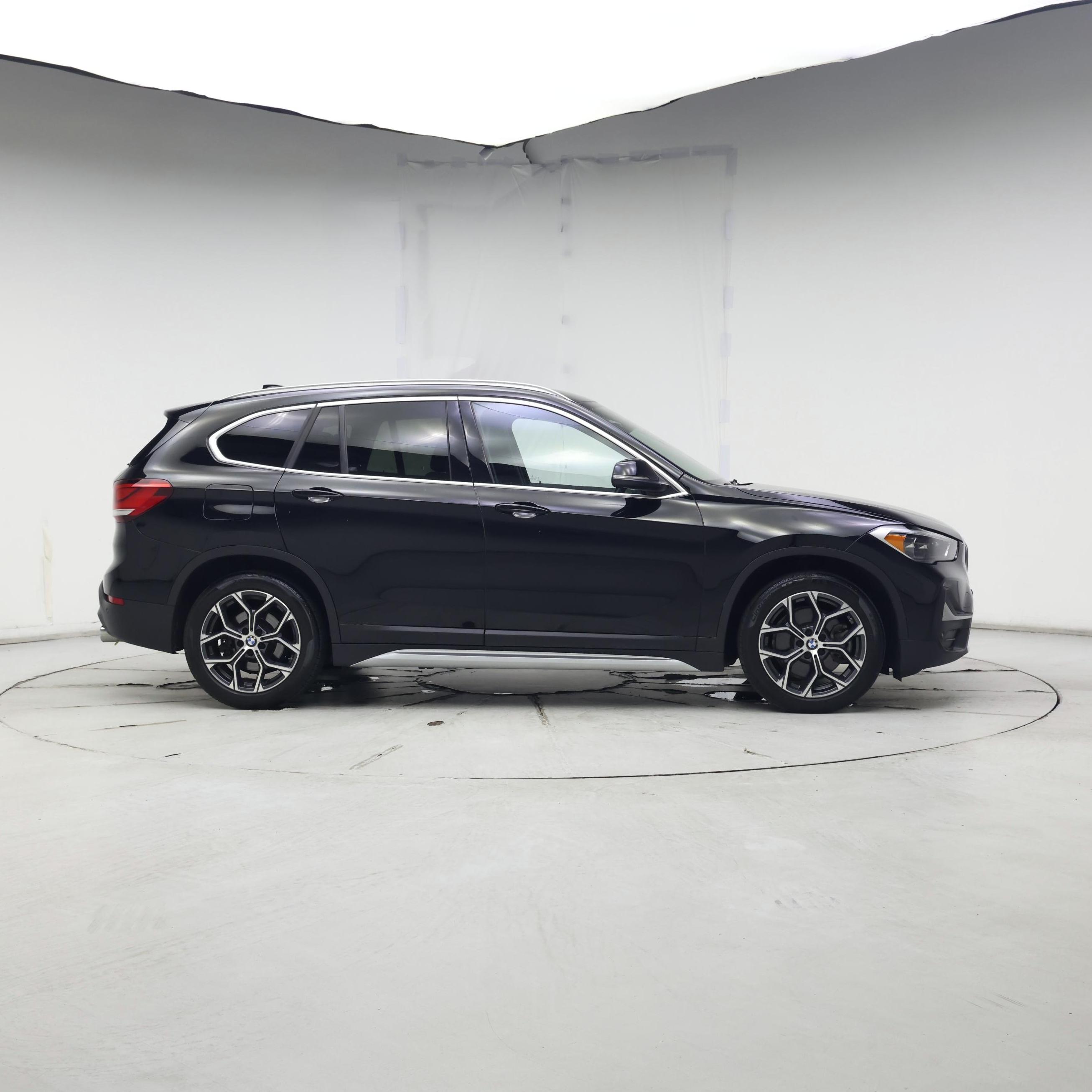 Thumbnail: 2021 BMW X1 - 7