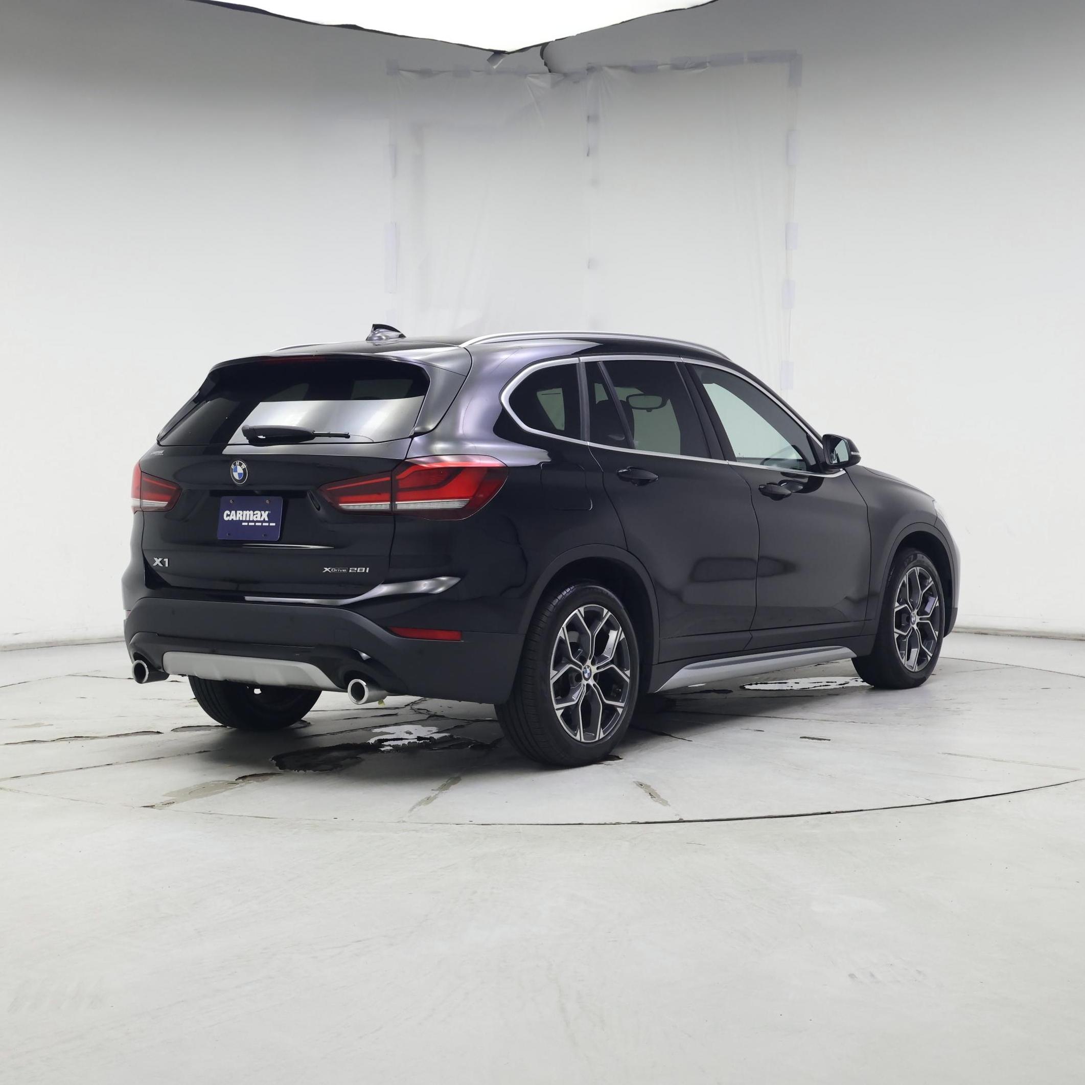 Thumbnail: 2021 BMW X1 - 8