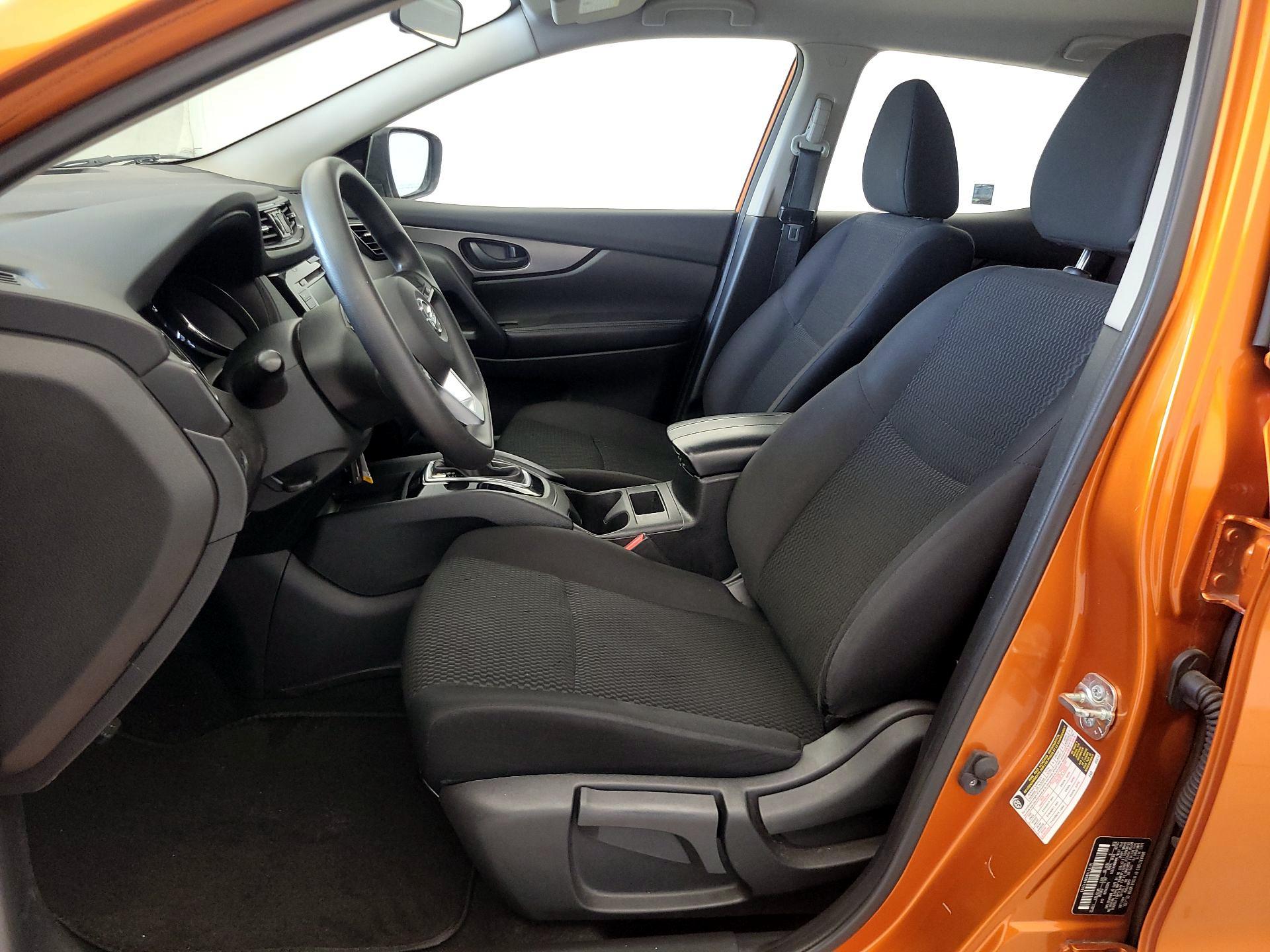Thumbnail: 2021 Nissan Rogue Sport - 11