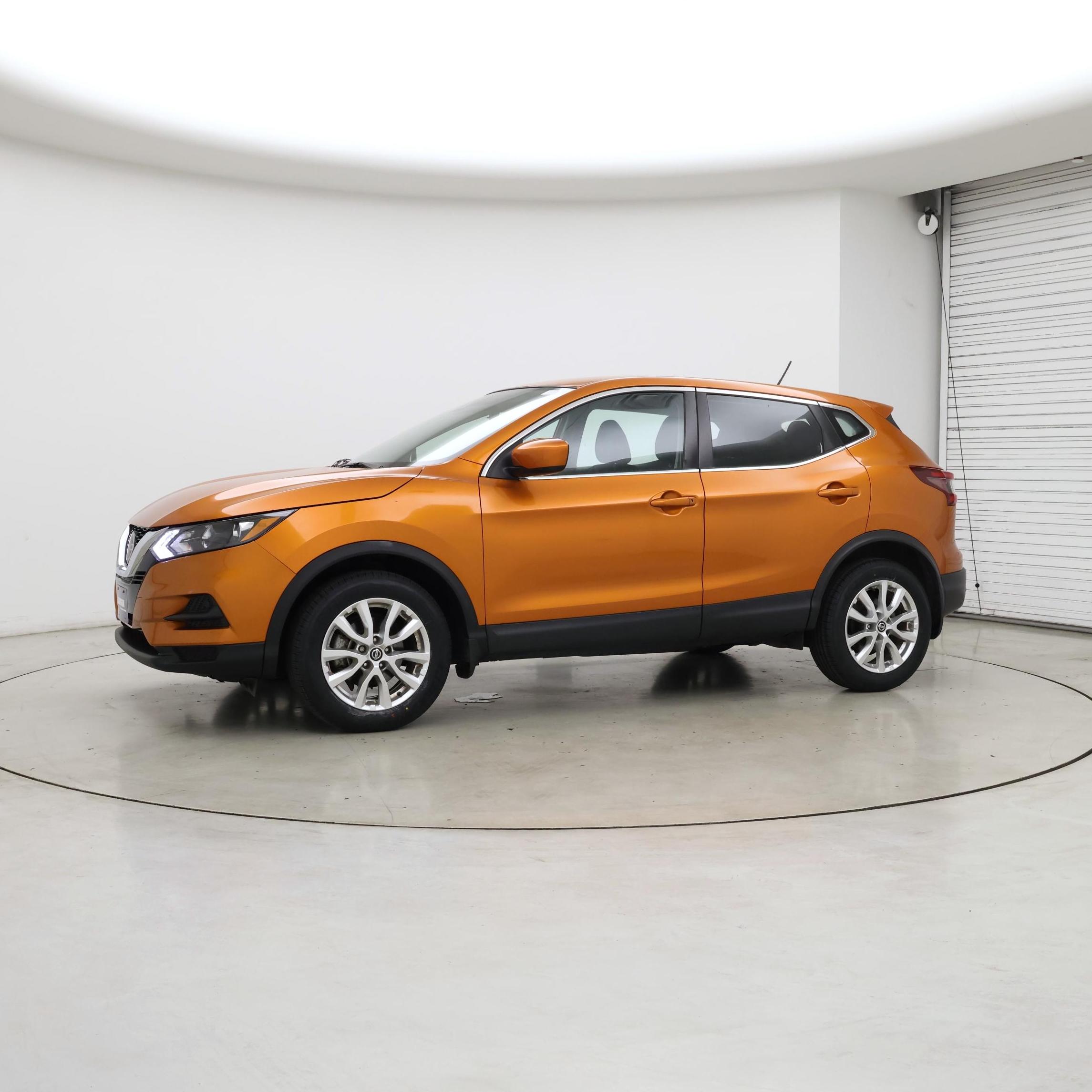 Thumbnail: 2021 Nissan Rogue Sport - 5