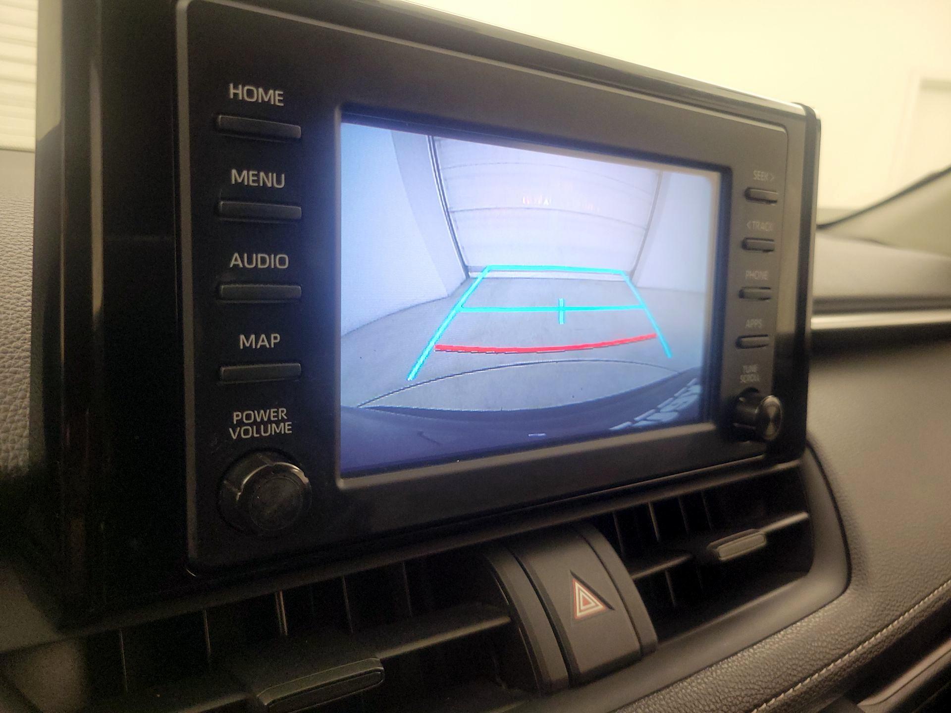 Thumbnail: 2019 Toyota RAV4 - 14