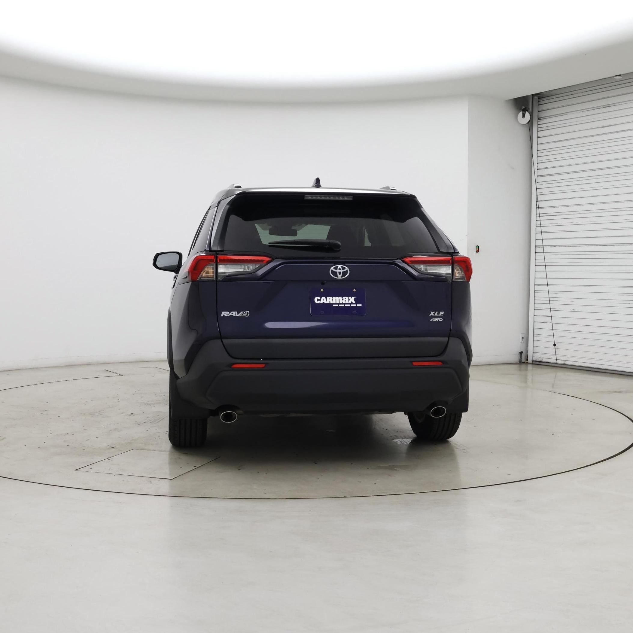 Thumbnail: 2019 Toyota RAV4 - 6
