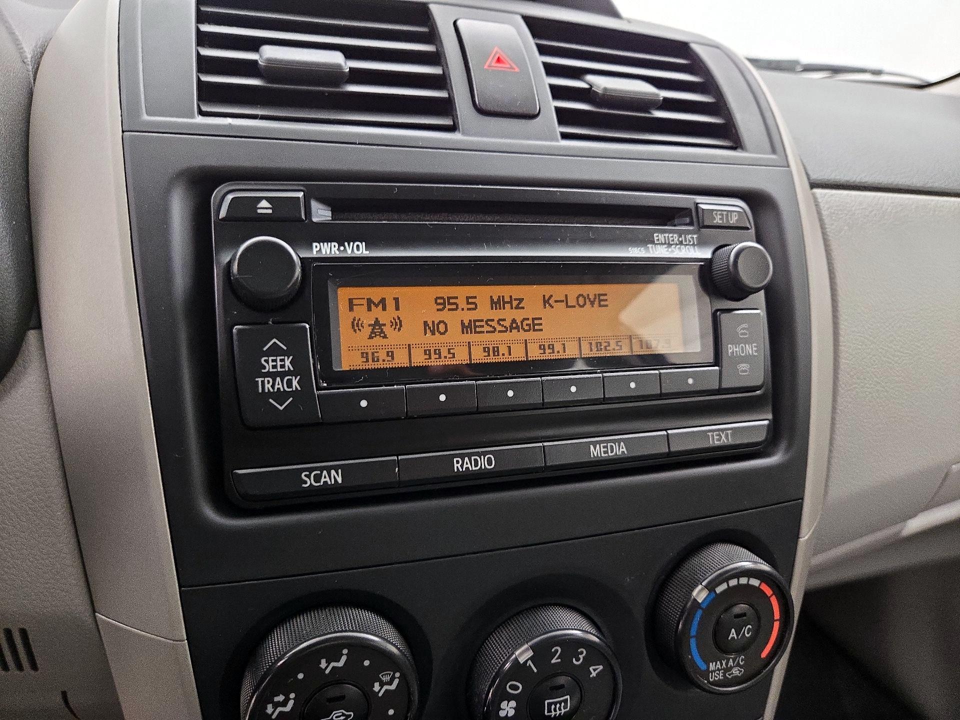 Thumbnail: 2013 Toyota Corolla - 14