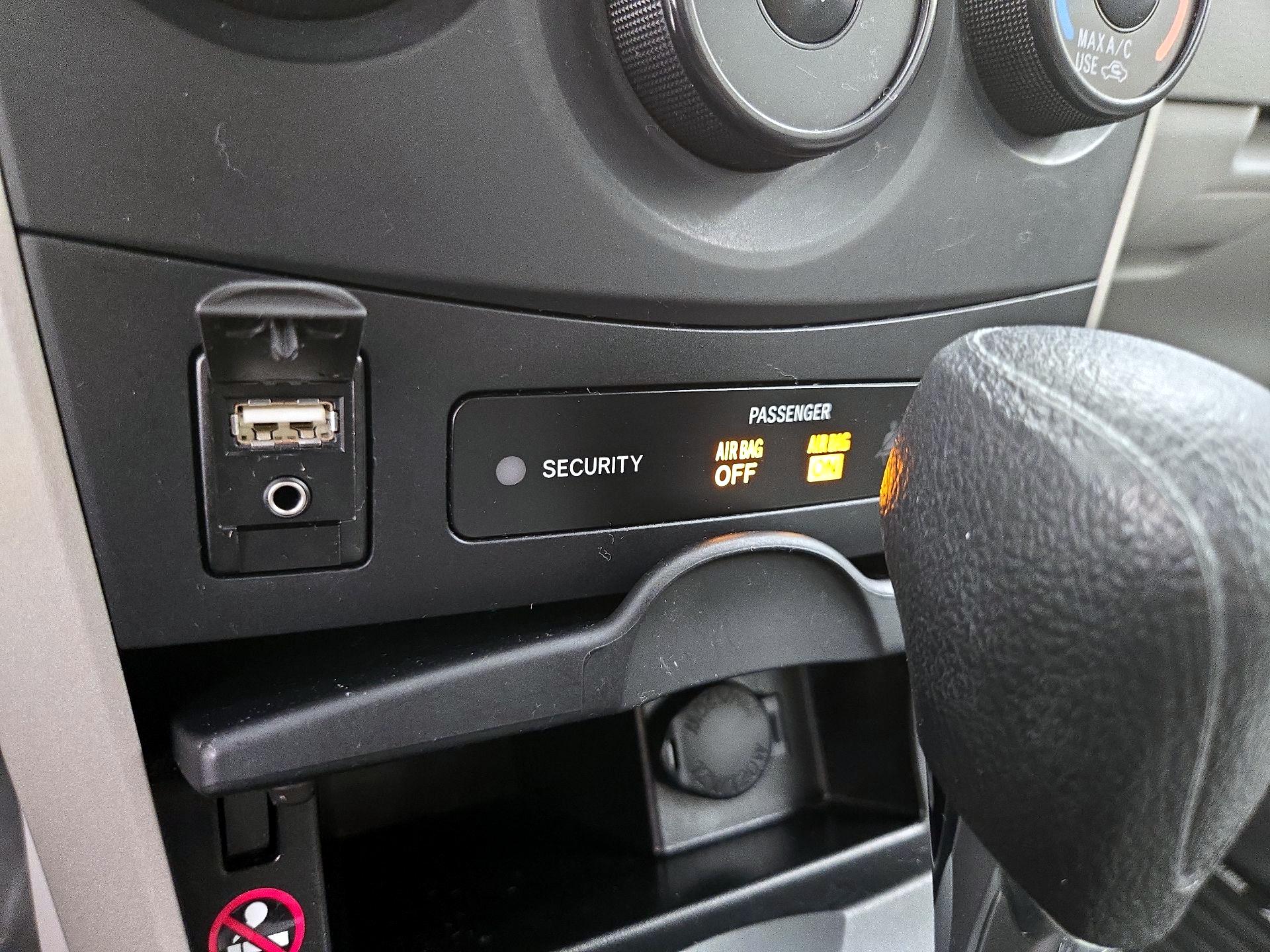 Thumbnail: 2013 Toyota Corolla - 17