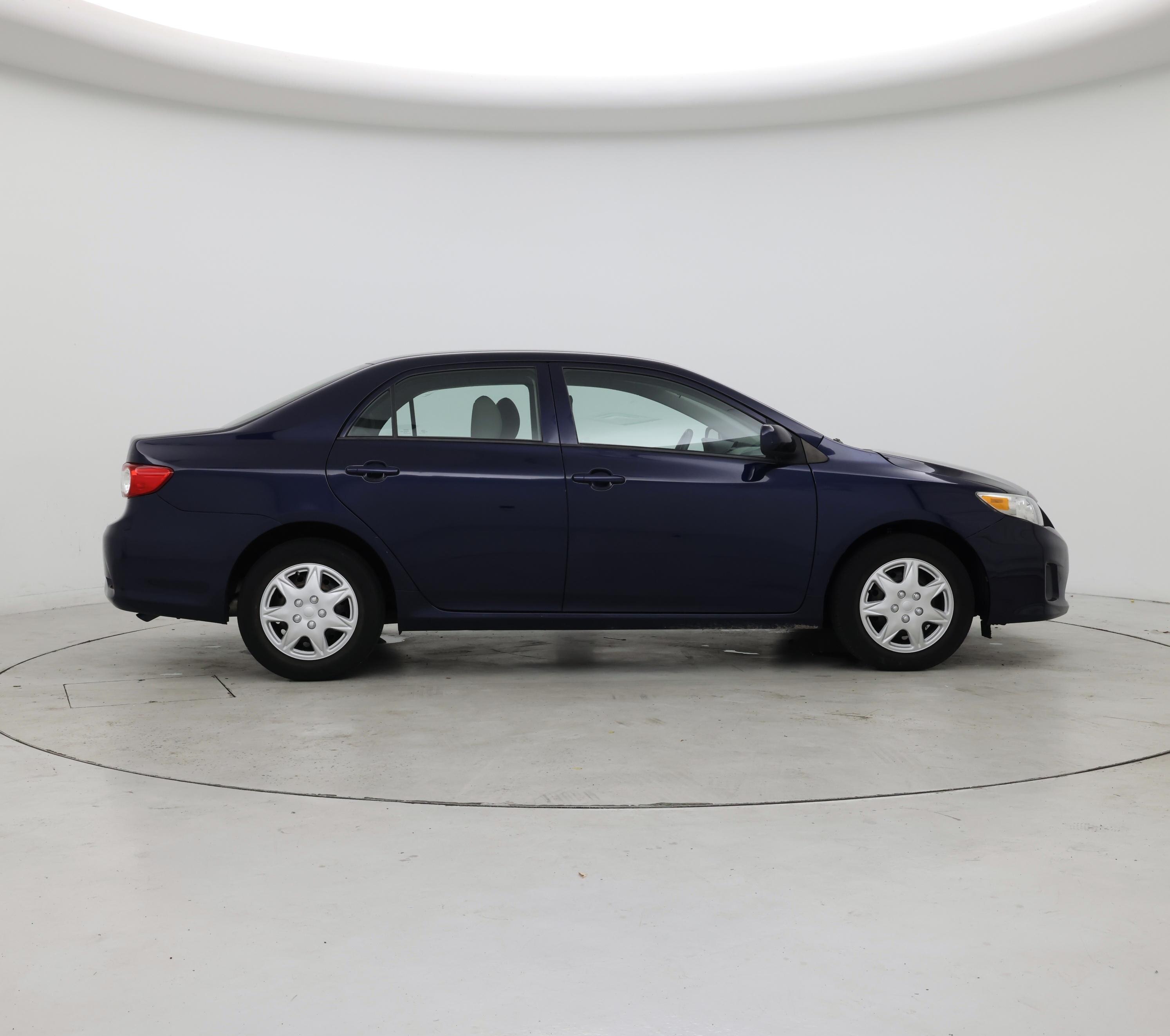 Thumbnail: 2013 Toyota Corolla - 7