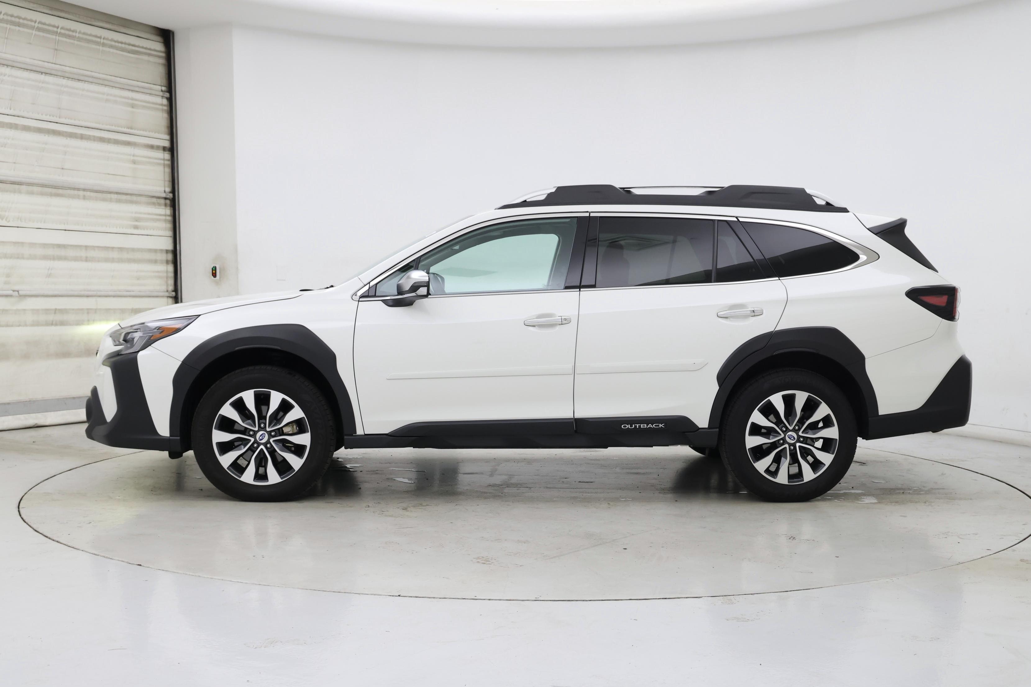 Thumbnail: 2023 Subaru Outback - 3