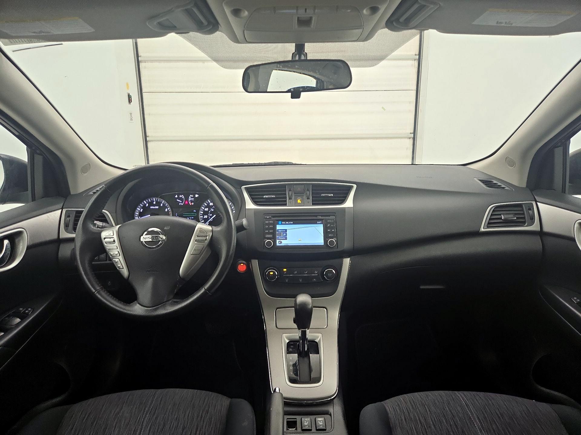 Thumbnail: 2015 Nissan Sentra - 9