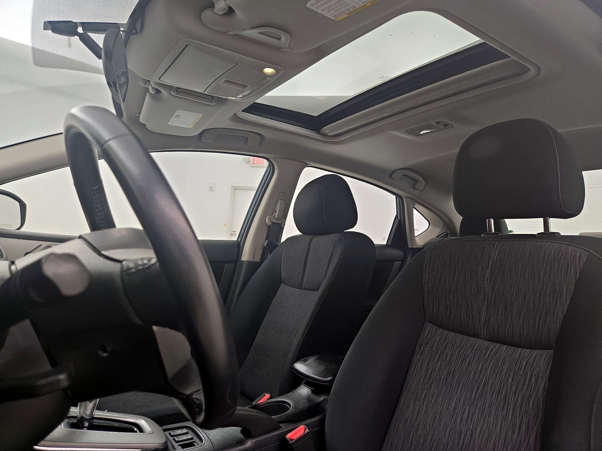Thumbnail: 2015 Nissan Sentra - 20