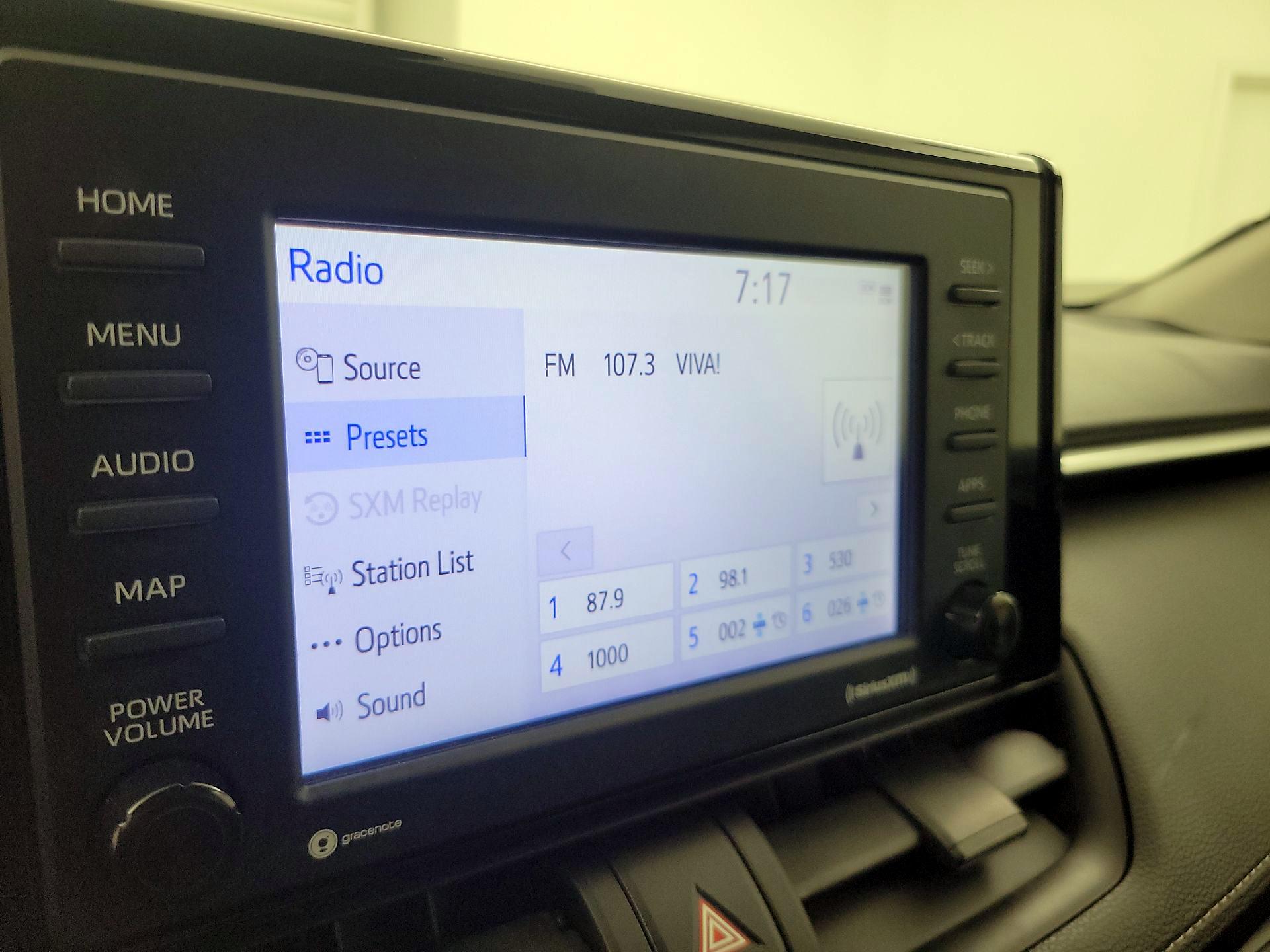 Thumbnail: 2022 Toyota RAV4 - 15