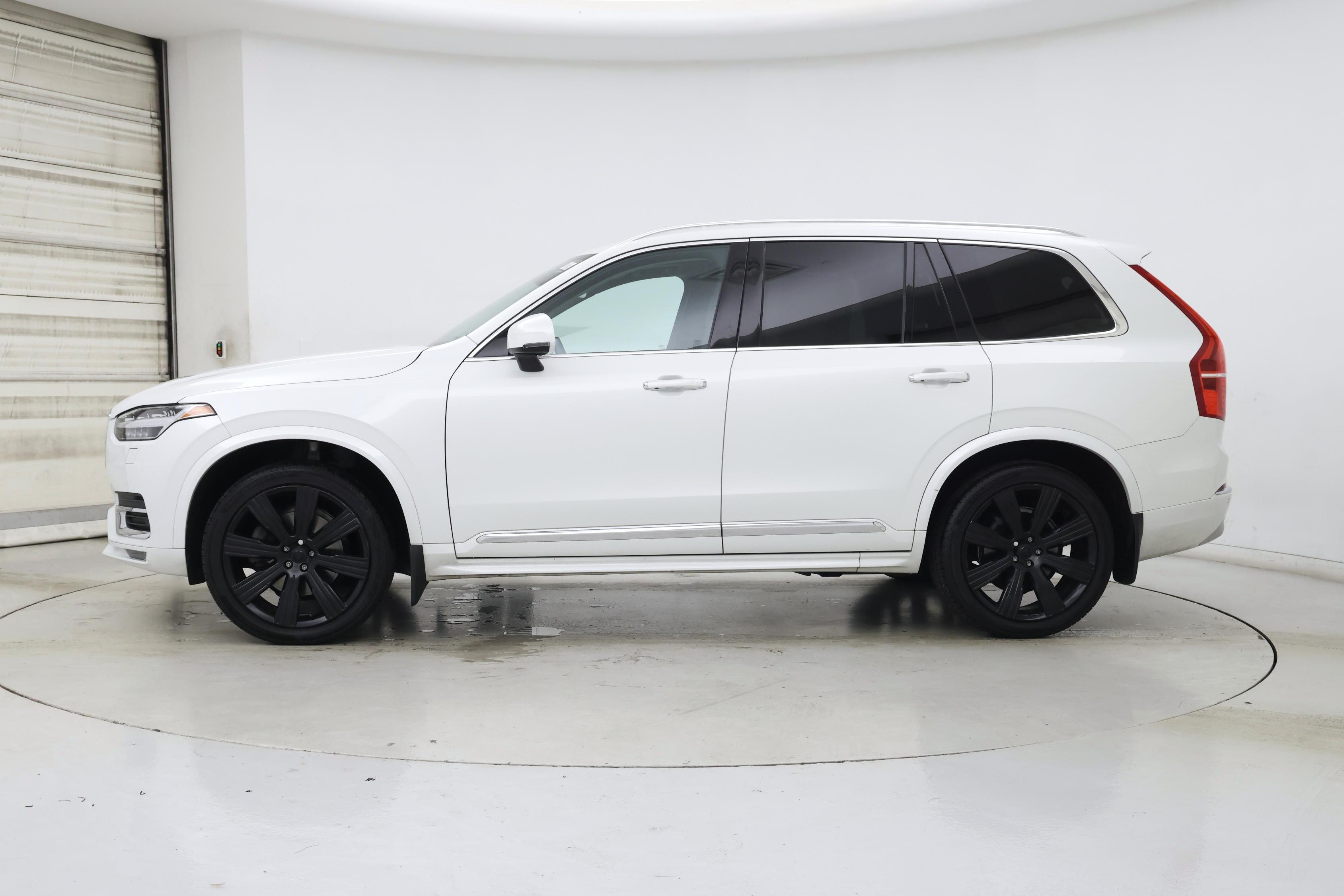 Thumbnail: 2022 Volvo XC90 - 3