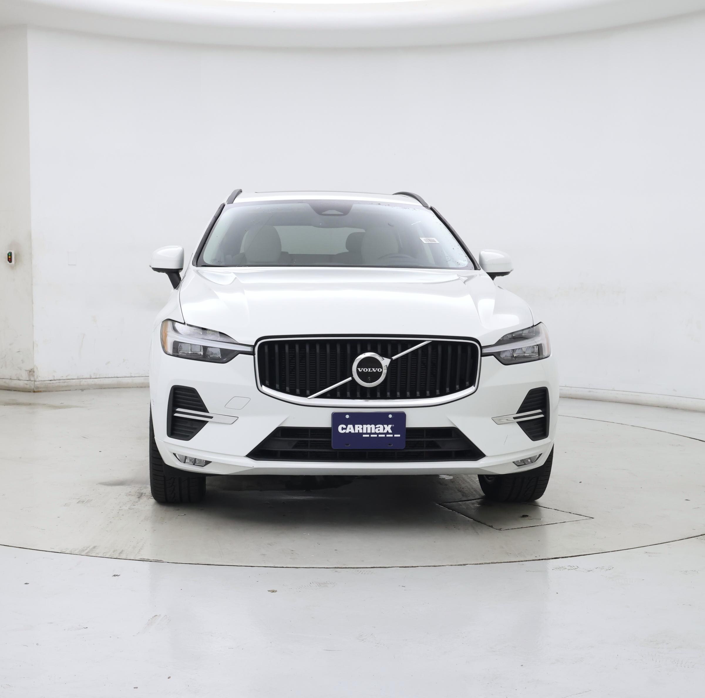 Thumbnail: 2022 Volvo XC60 - 5