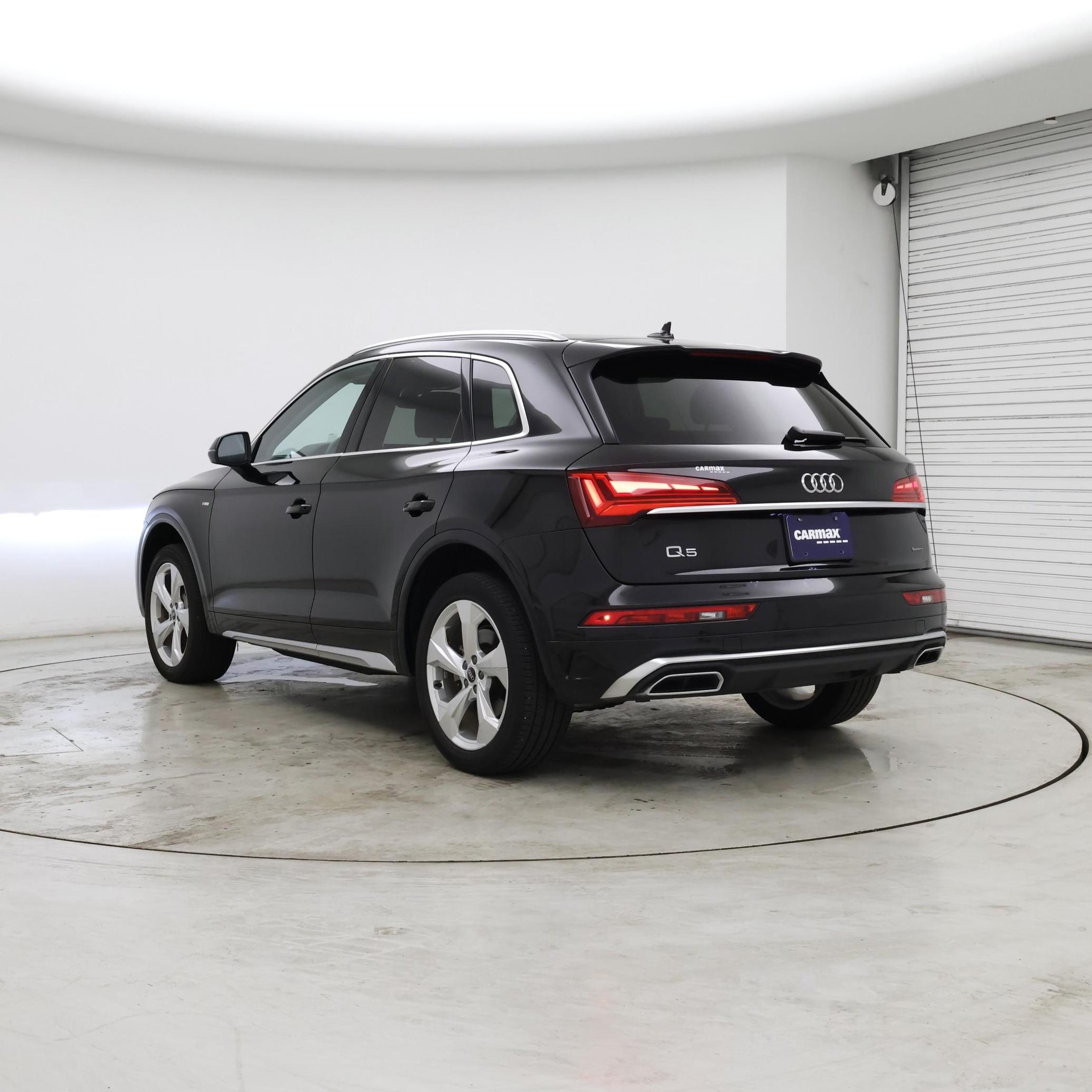 Thumbnail: 2023 Audi Q5 - 2