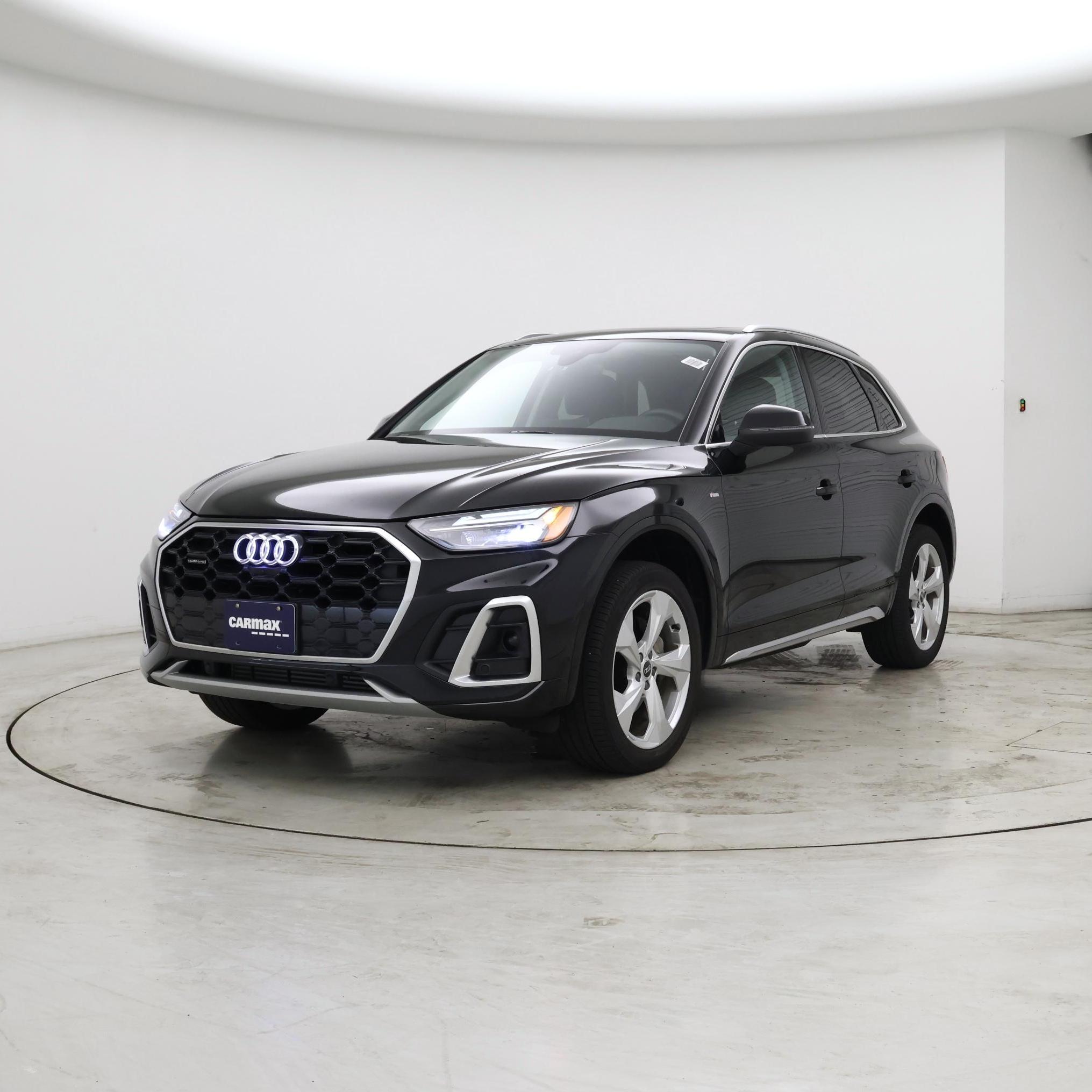 Thumbnail: 2023 Audi Q5 - 4