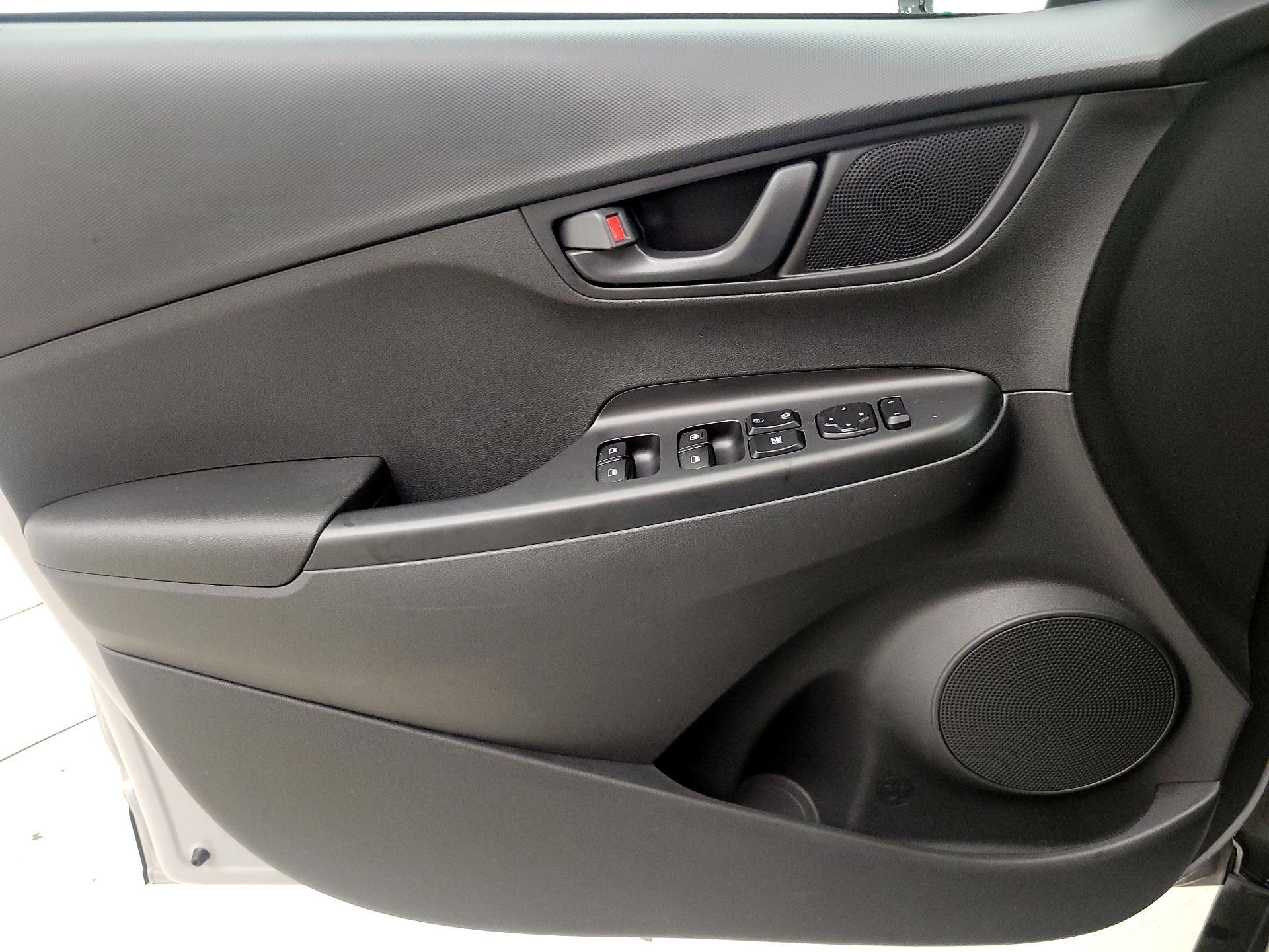 Thumbnail: 2022 Hyundai Kona - 12