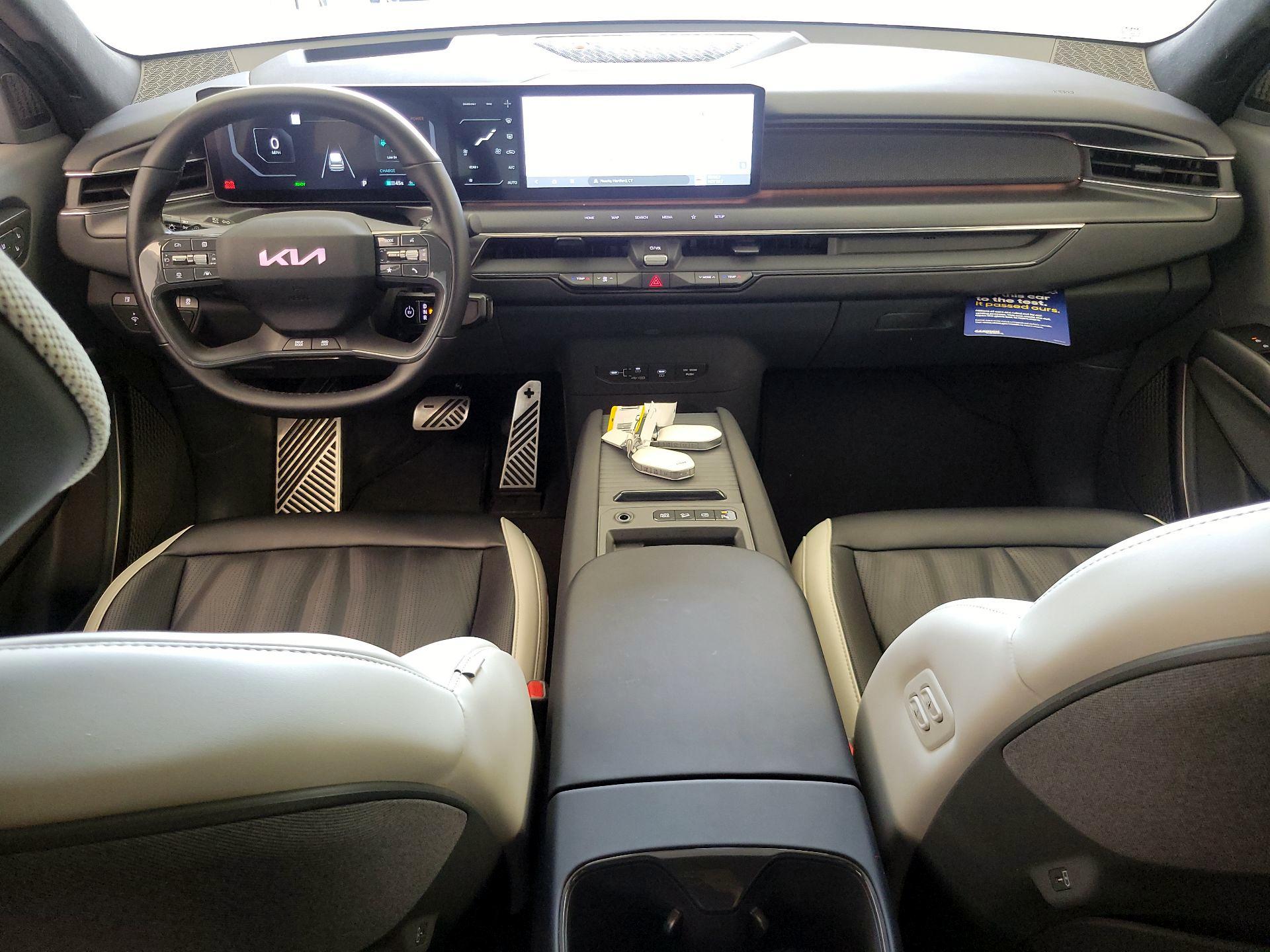 Thumbnail: 2024 Kia EV9 - 9