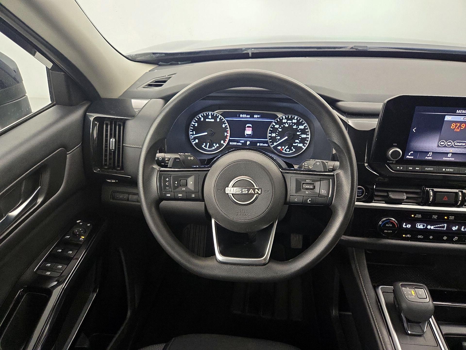 Thumbnail: 2022 Nissan Pathfinder - 10