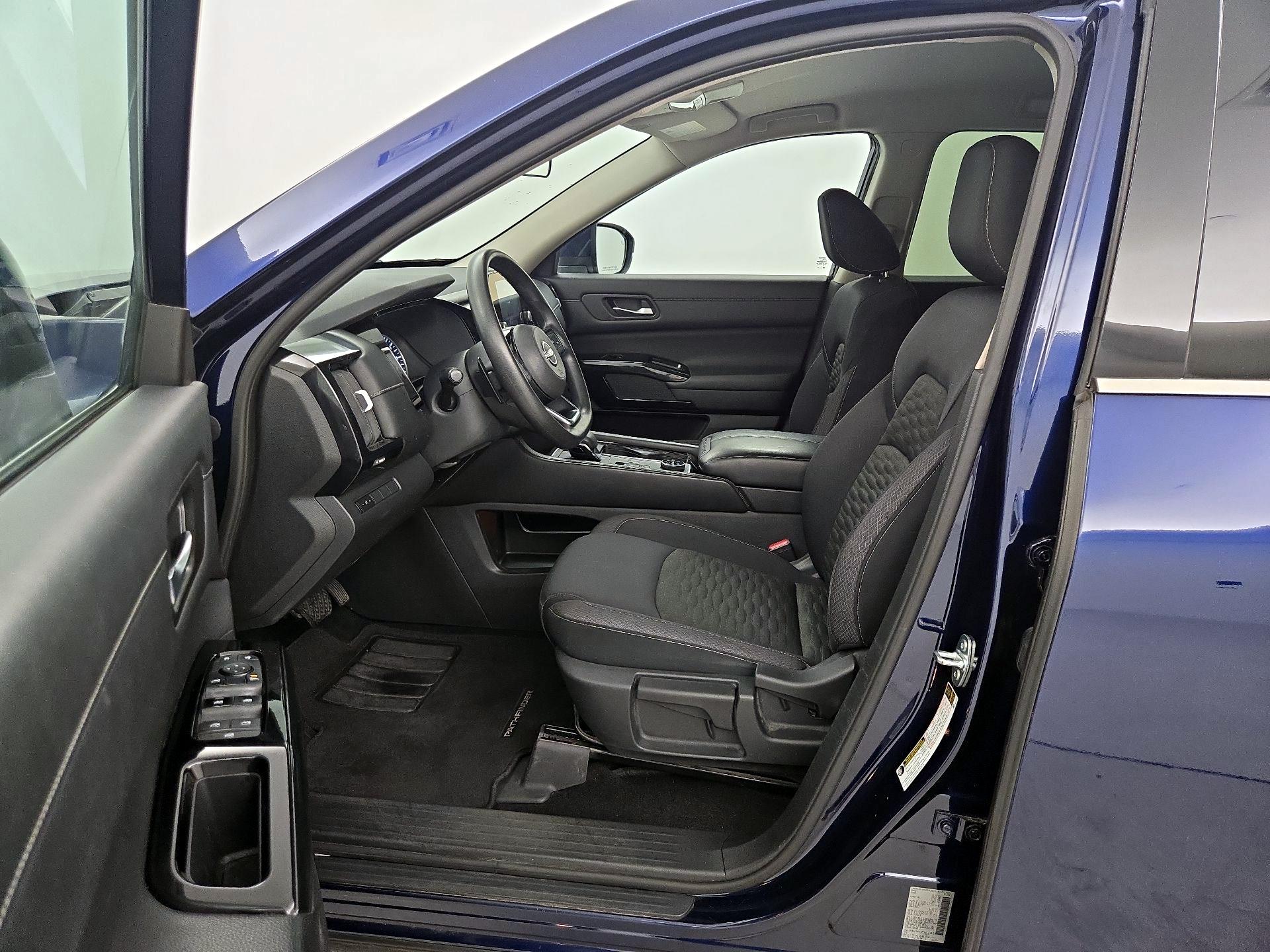 Thumbnail: 2022 Nissan Pathfinder - 11