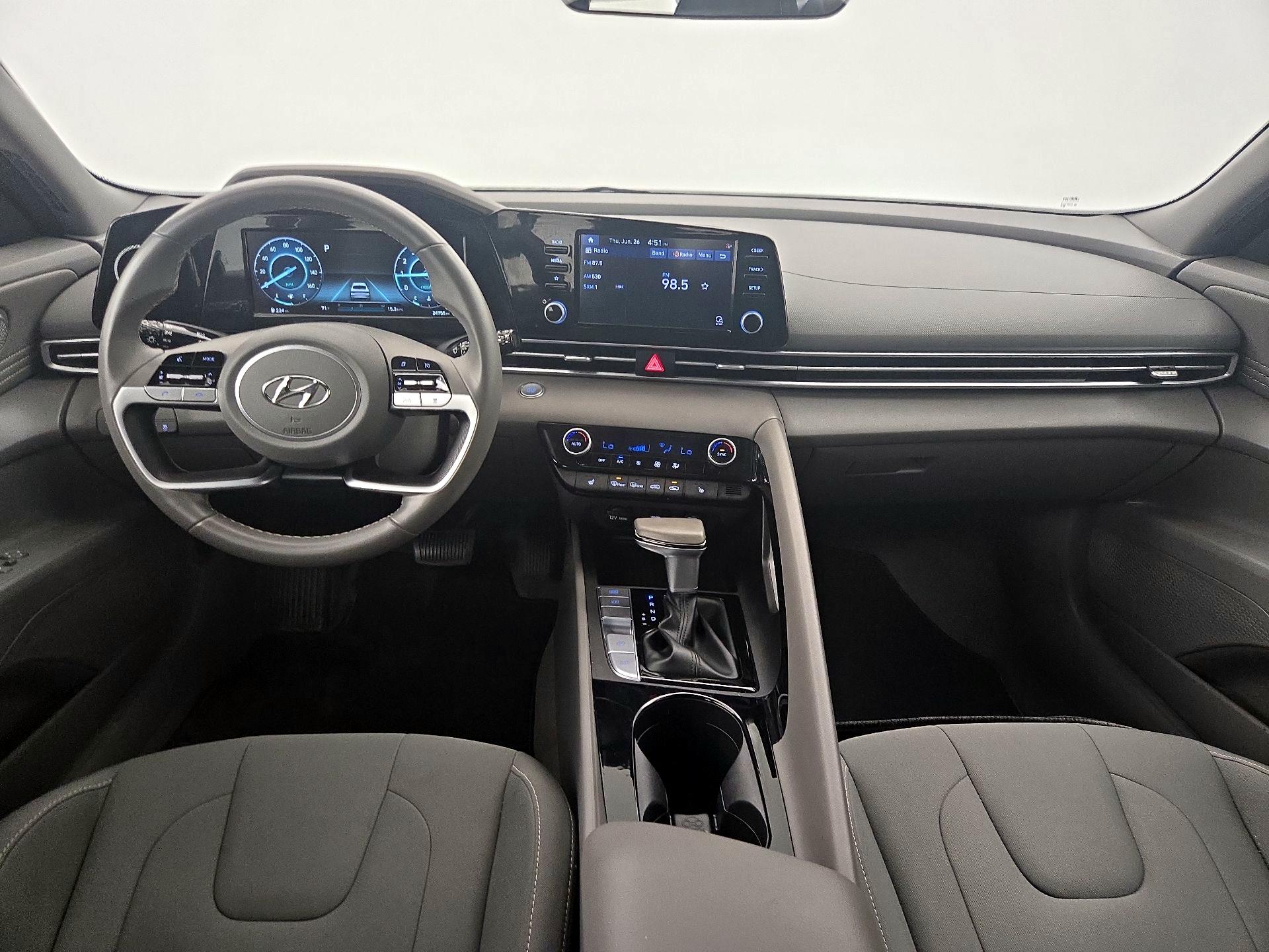 Thumbnail: 2022 Hyundai Elantra - 9