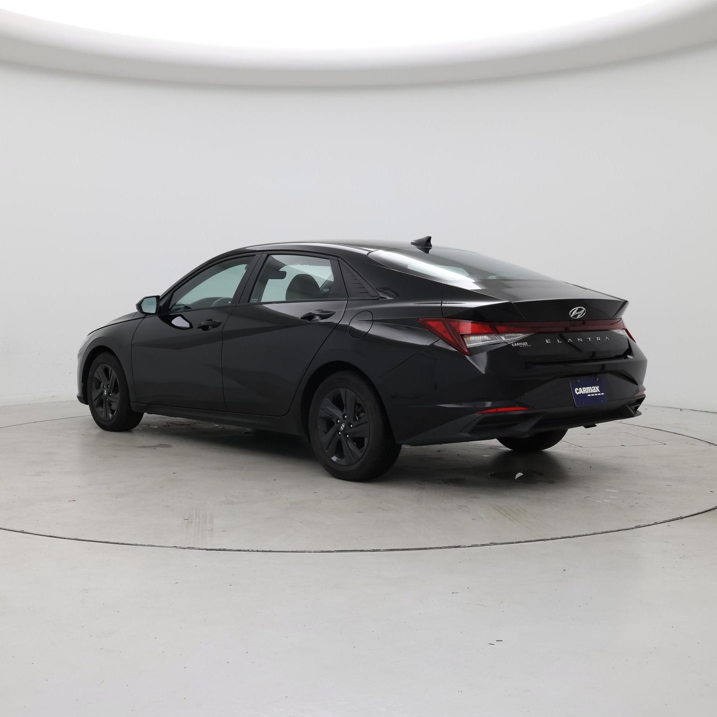 Thumbnail: 2022 Hyundai Elantra - 2
