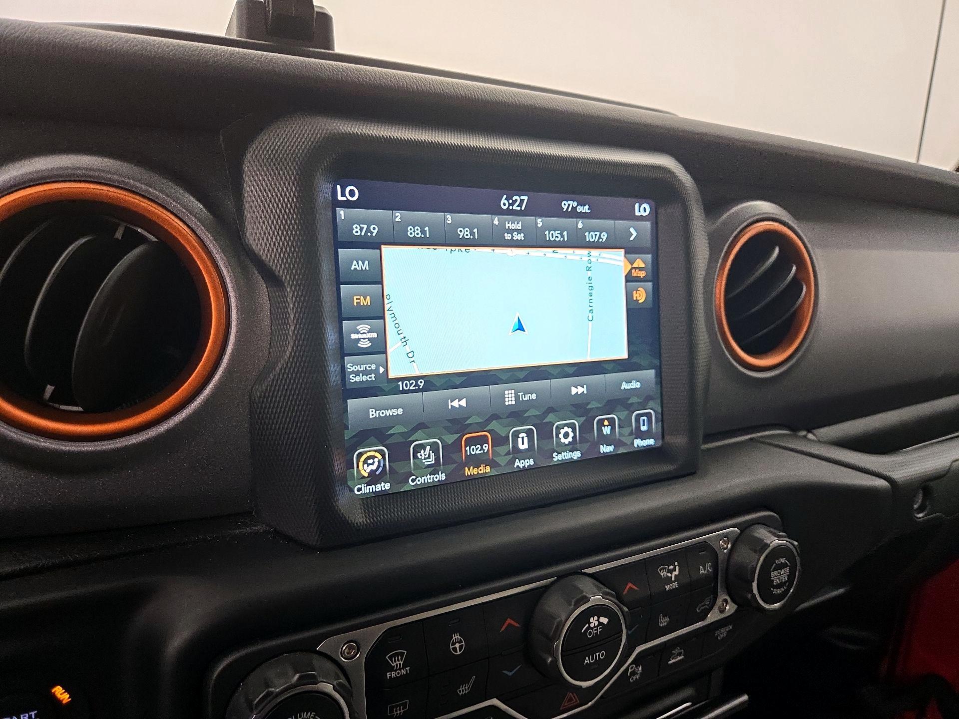 Thumbnail: 2020 Jeep Gladiator - 16