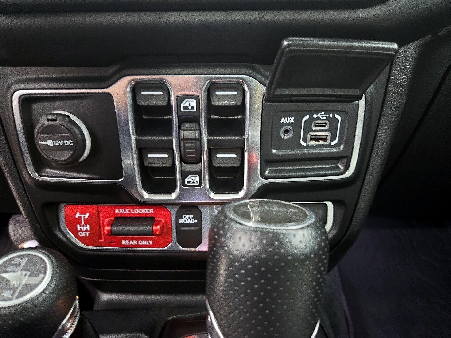 Thumbnail: 2020 Jeep Gladiator - 19
