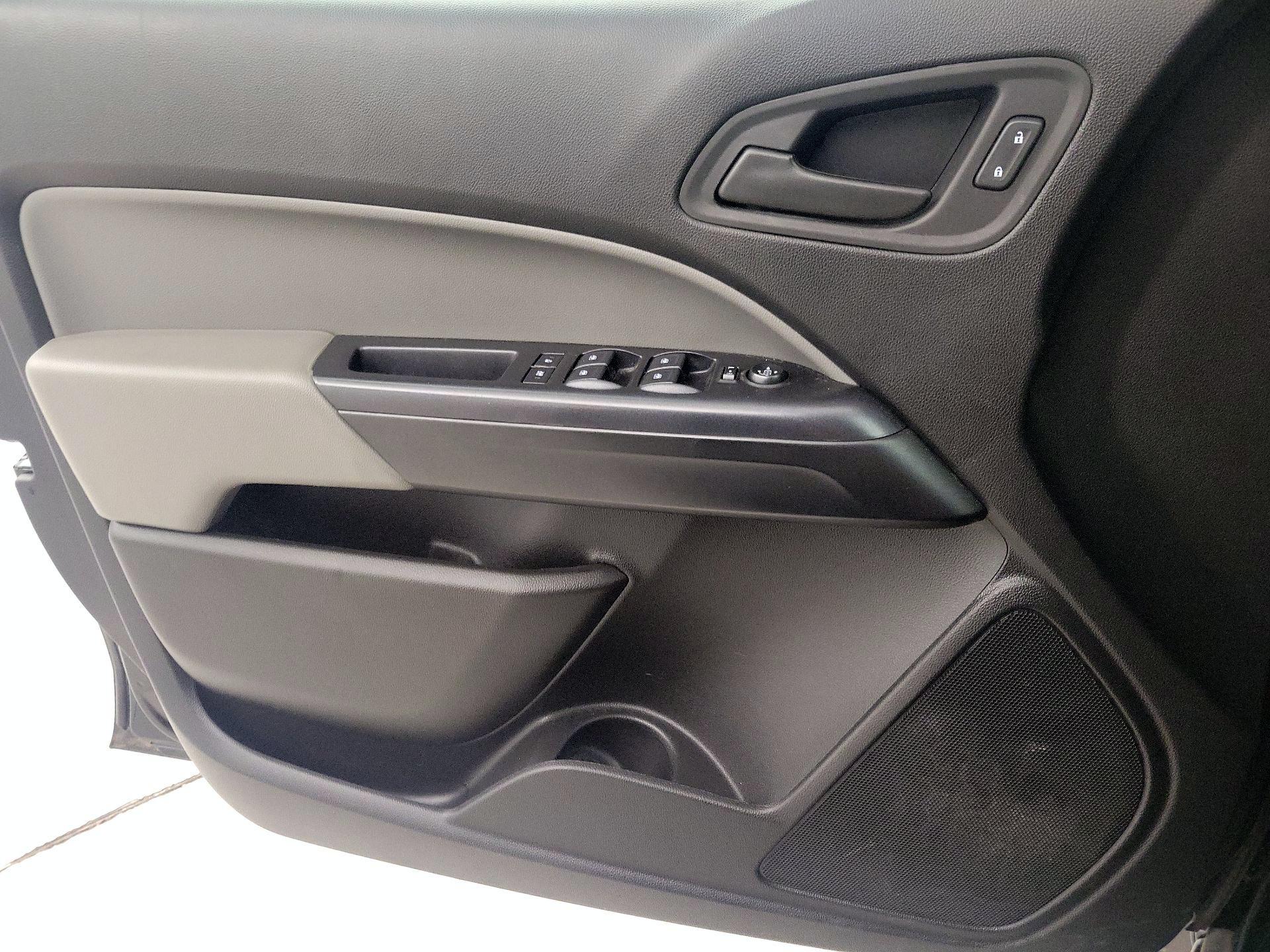 Thumbnail: 2019 Chevrolet Colorado - 12