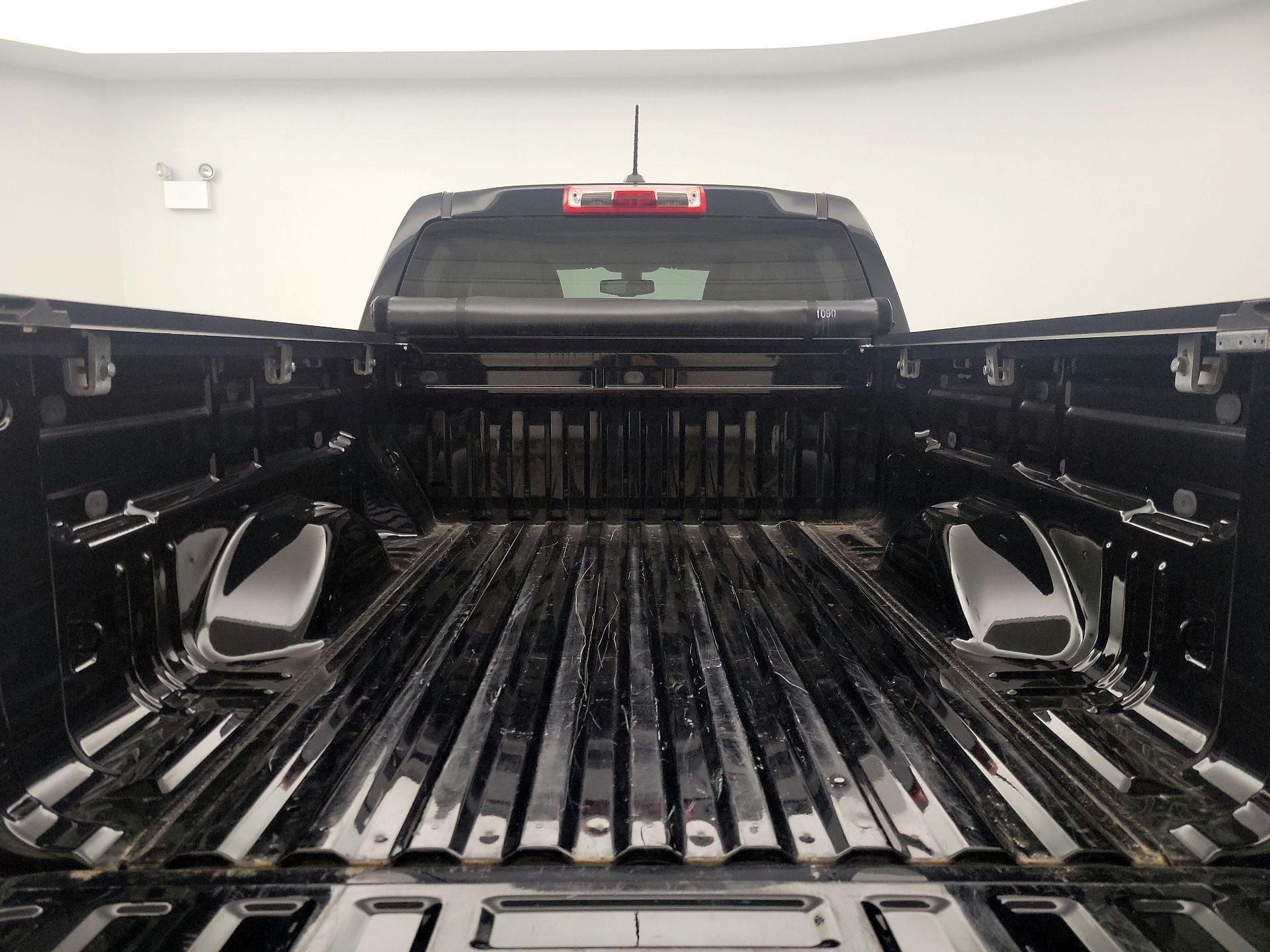 Thumbnail: 2019 Chevrolet Colorado - 20