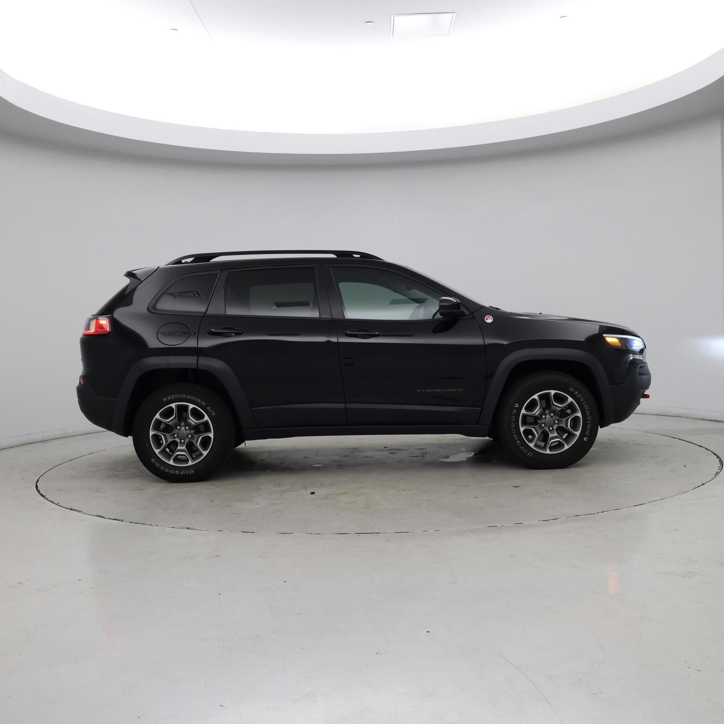 Thumbnail: 2022 Jeep Cherokee - 7