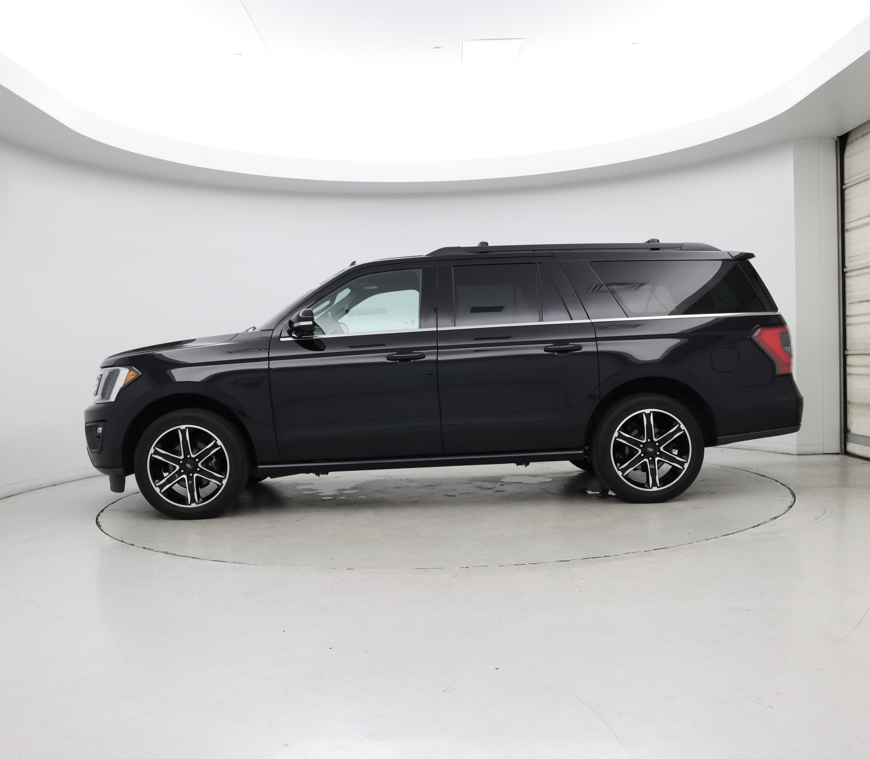 Thumbnail: 2021 Ford Expedition - 3