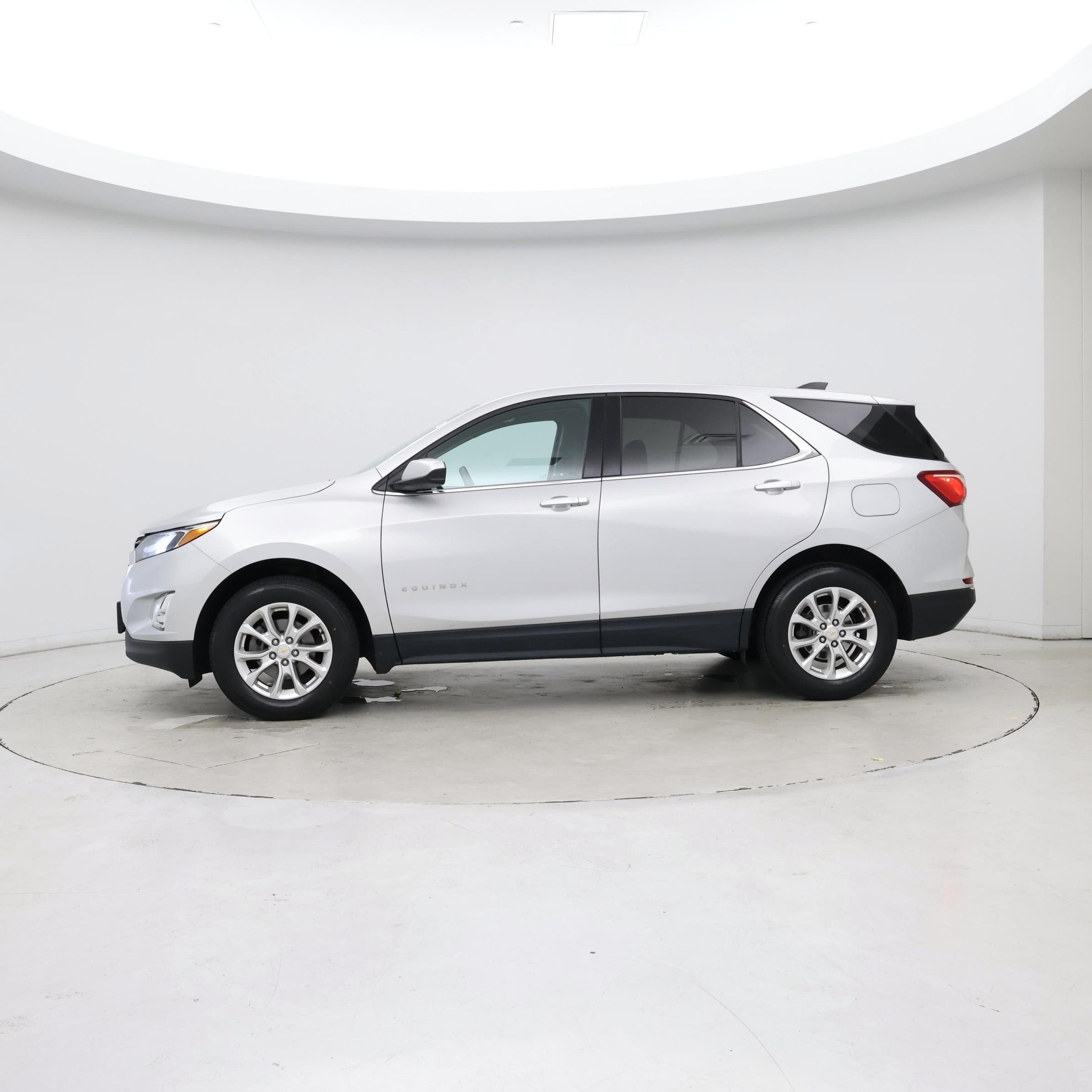Thumbnail: 2020 Chevrolet Equinox - 3