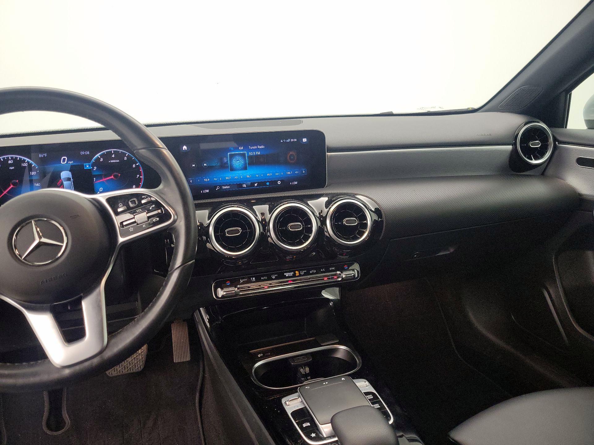 Thumbnail: 2020 Mercedes-Benz A-Class - 9