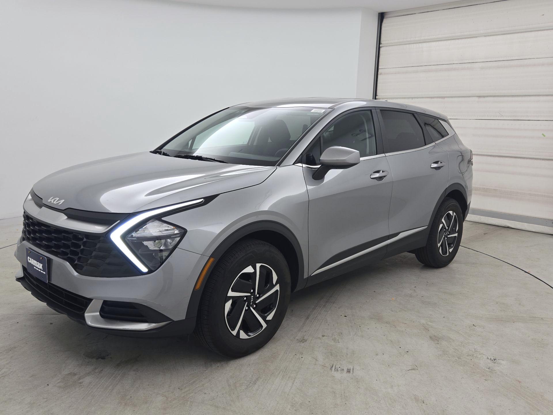 Thumbnail: 2023 Kia Sportage - 3