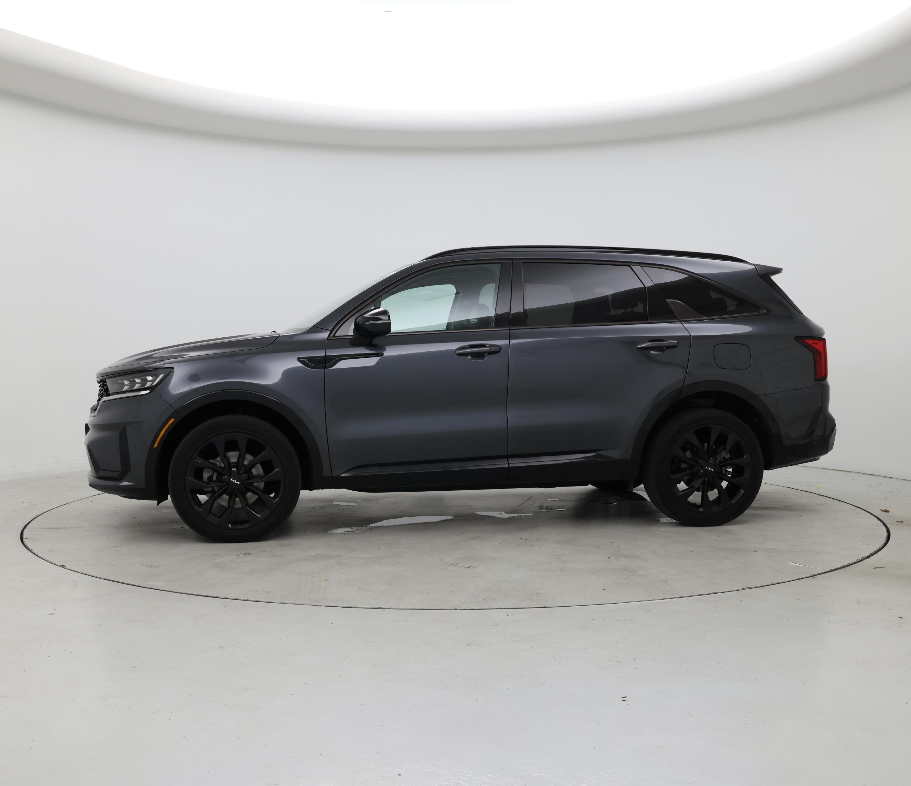 Thumbnail: 2022 Kia Sorento - 3