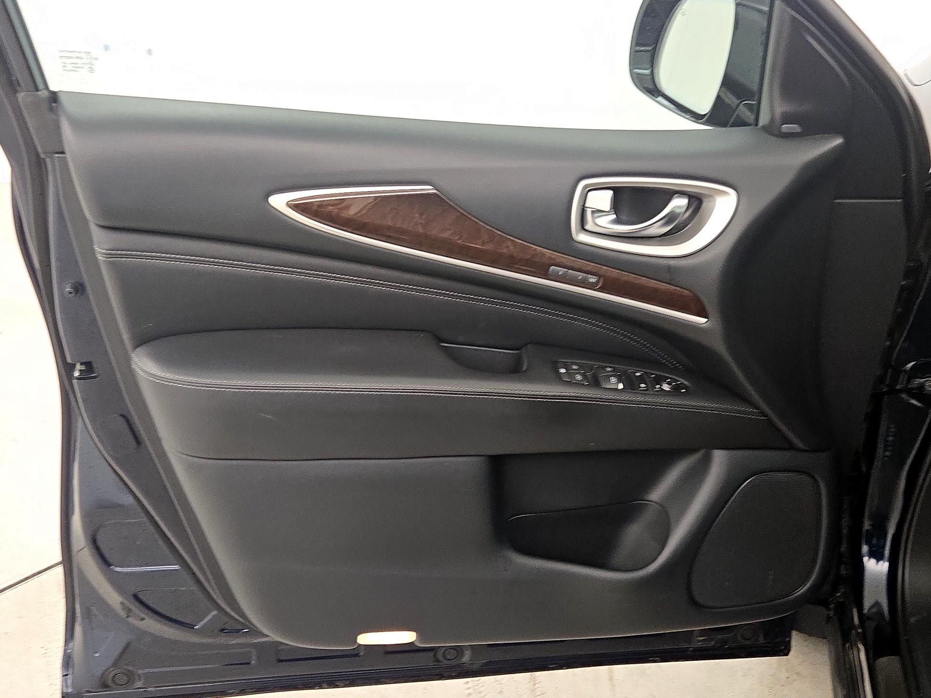 Thumbnail: 2020 INFINITI QX60 - 12