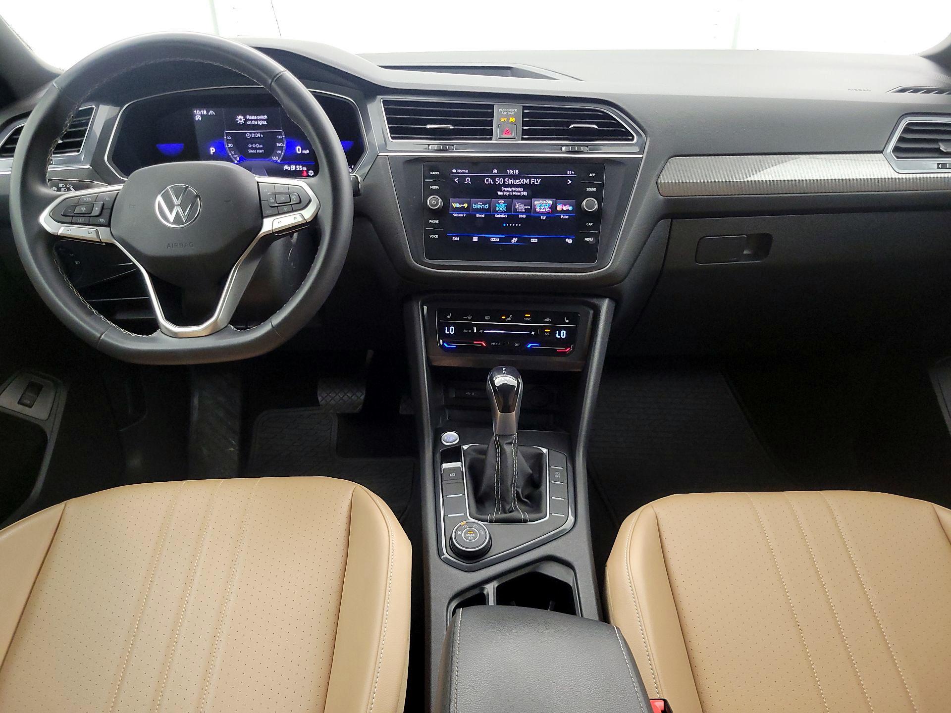 Thumbnail: 2022 Volkswagen Tiguan - 9