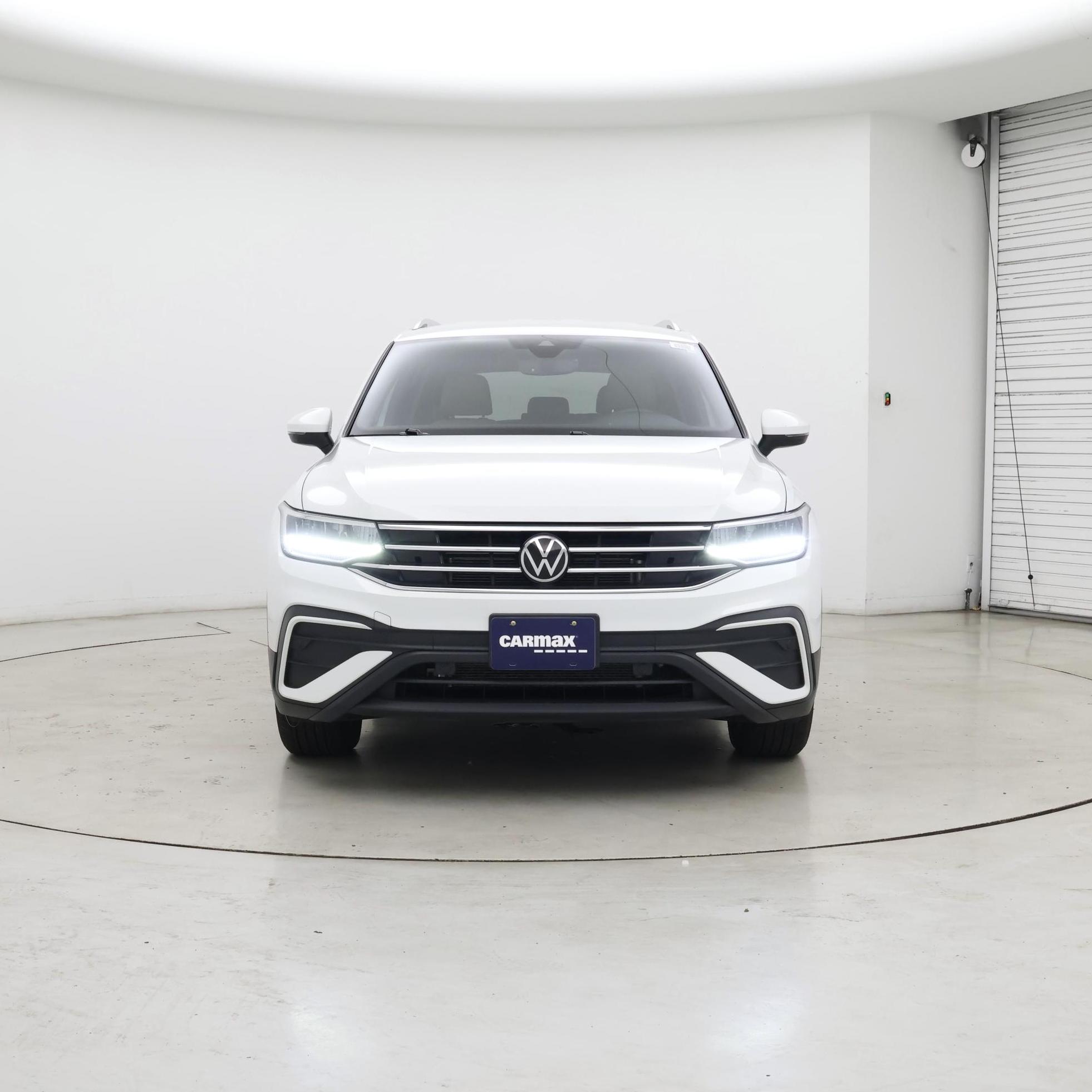 Thumbnail: 2022 Volkswagen Tiguan - 5
