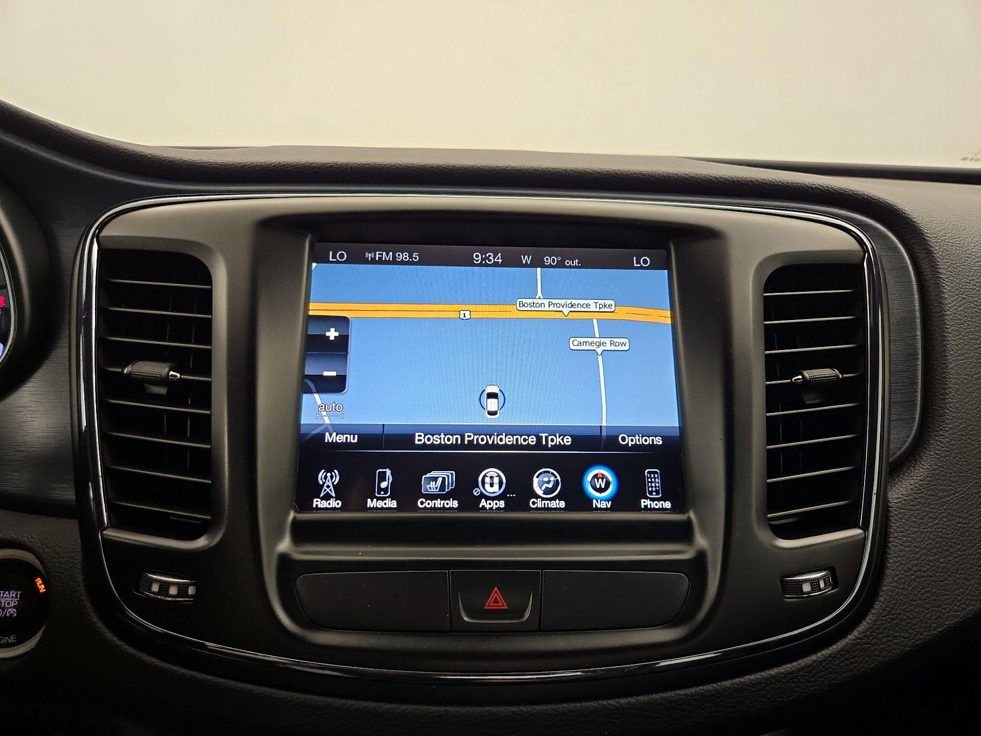 Thumbnail: 2016 Chrysler 200 - 14