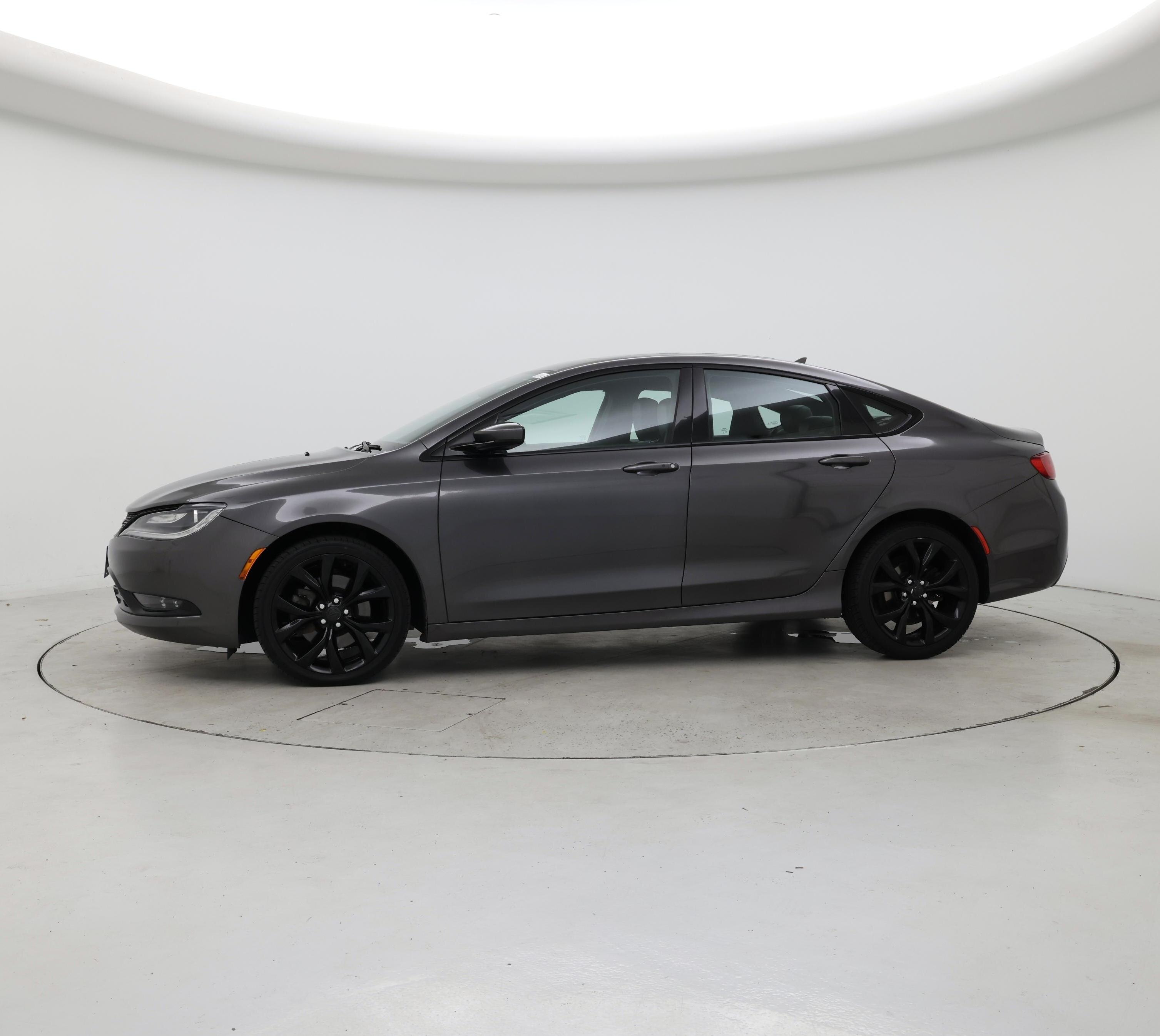 Thumbnail: 2016 Chrysler 200 - 3