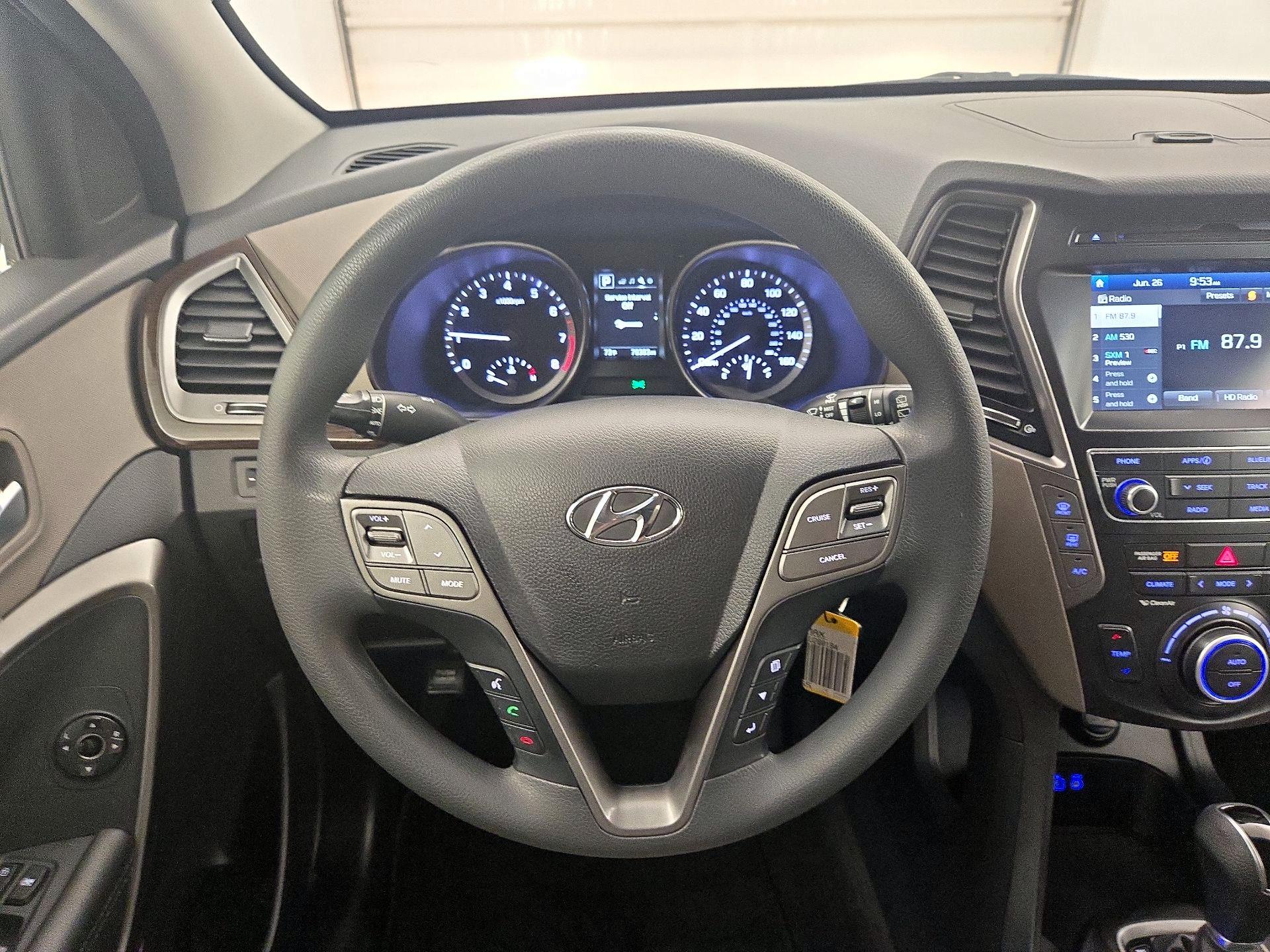 Thumbnail: 2018 Hyundai Santa Fe - 10