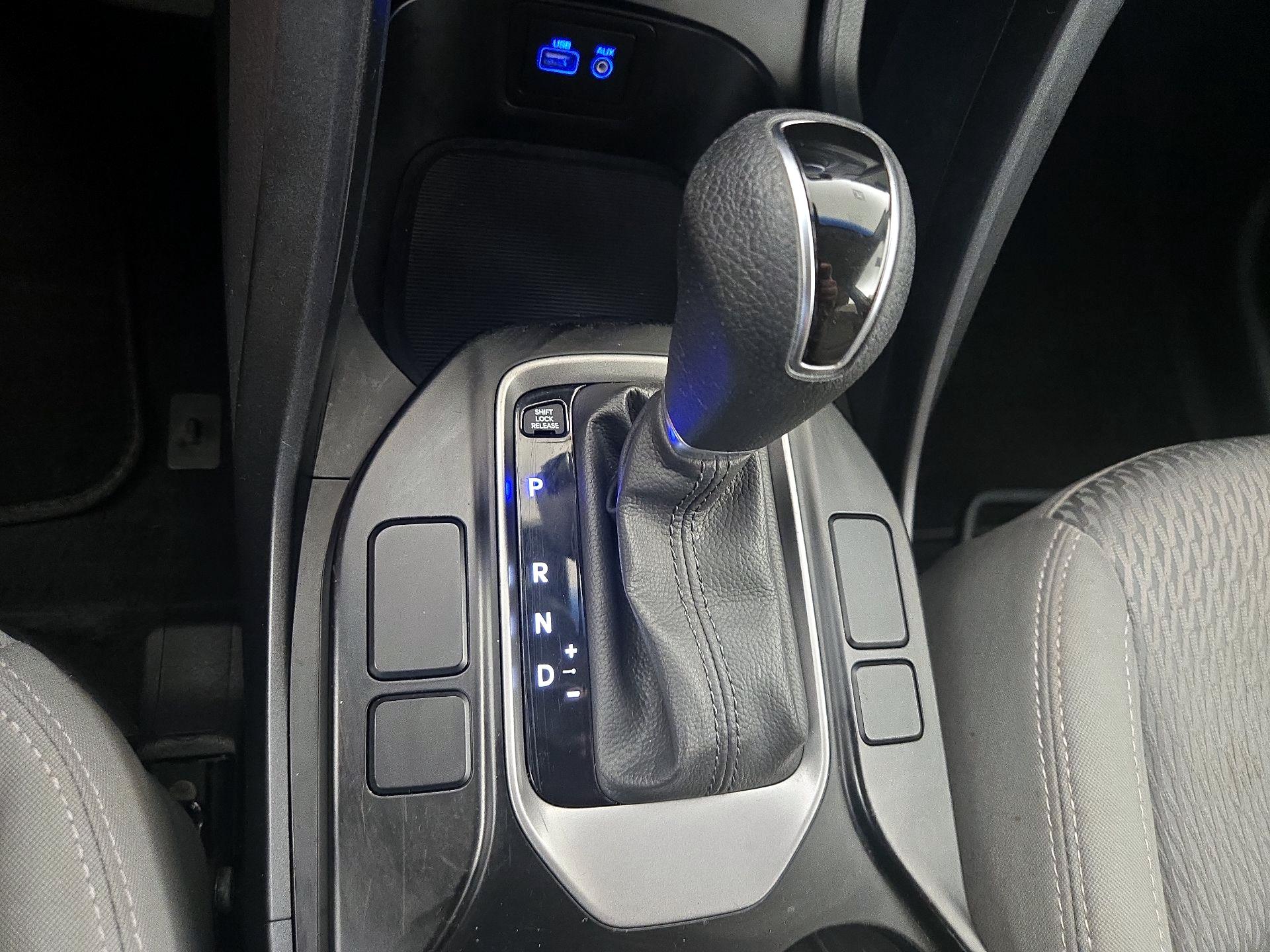 Thumbnail: 2018 Hyundai Santa Fe - 17