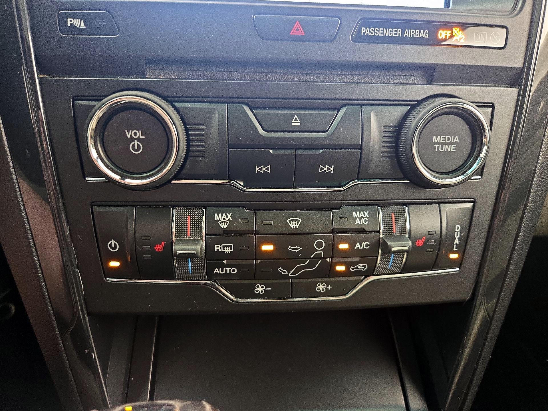 Thumbnail: 2018 Ford Explorer - 17